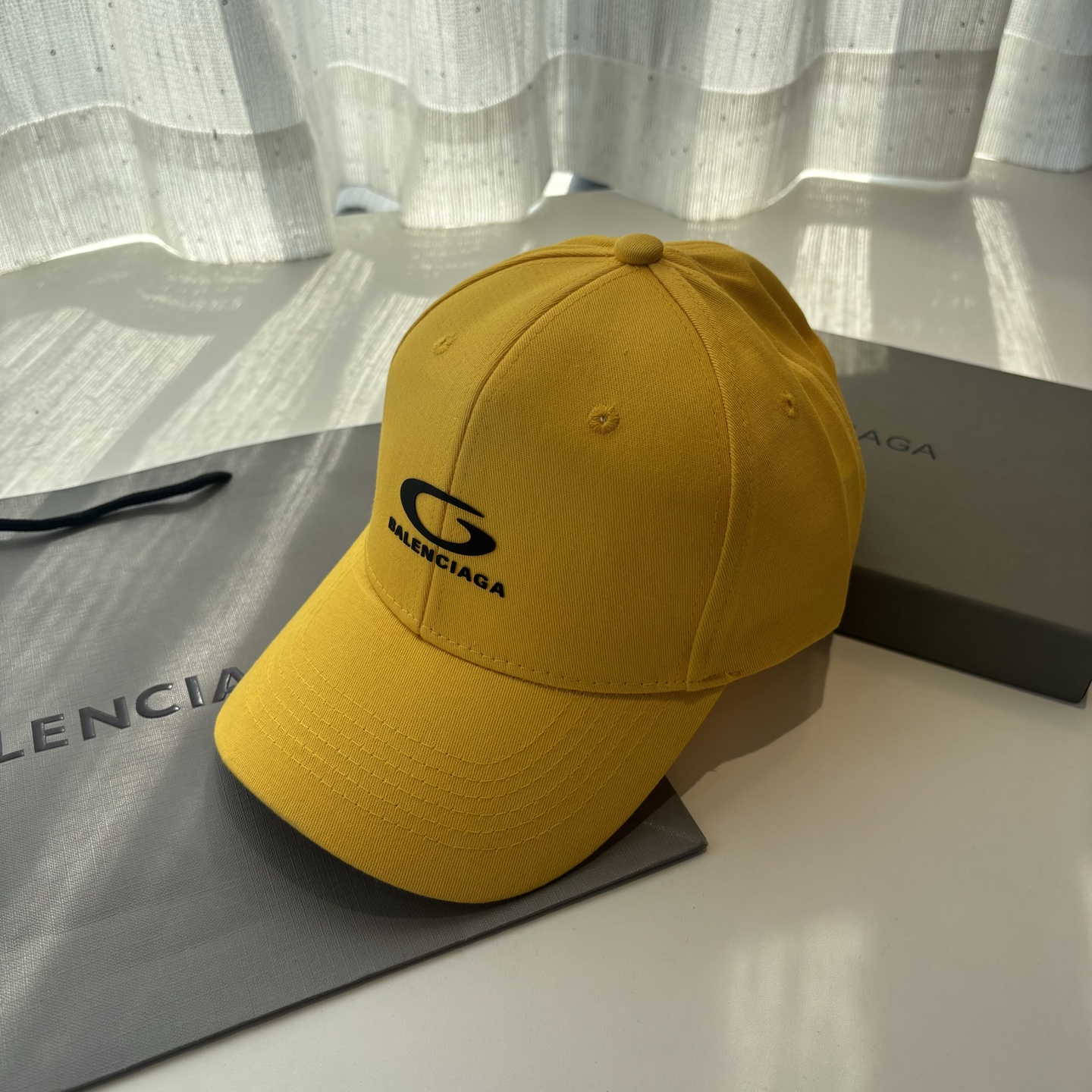 Balenciaga一比一男女款棒球帽亮眼黃配色潮流街頭百搭帽