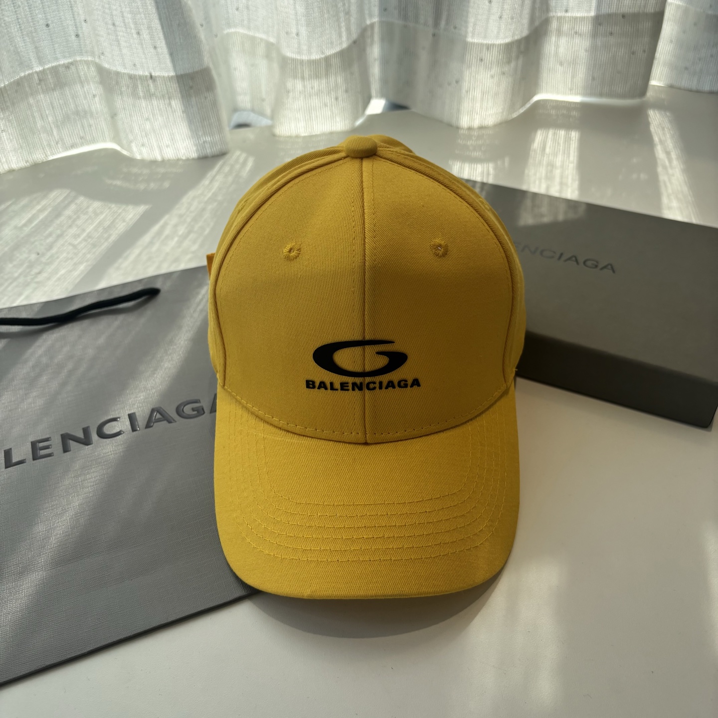 Balenciaga一比一男女款棒球帽亮眼黃配色潮流街頭百搭帽| 15 Balenciaga一比一男女款棒球帽亮眼黃配色潮流街頭百搭帽