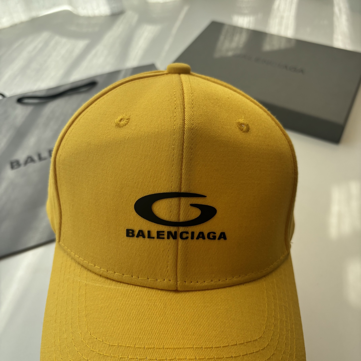 Balenciaga一比一男女款棒球帽亮眼黃配色潮流街頭百搭帽| 11 Balenciaga一比一男女款棒球帽亮眼黃配色潮流街頭百搭帽