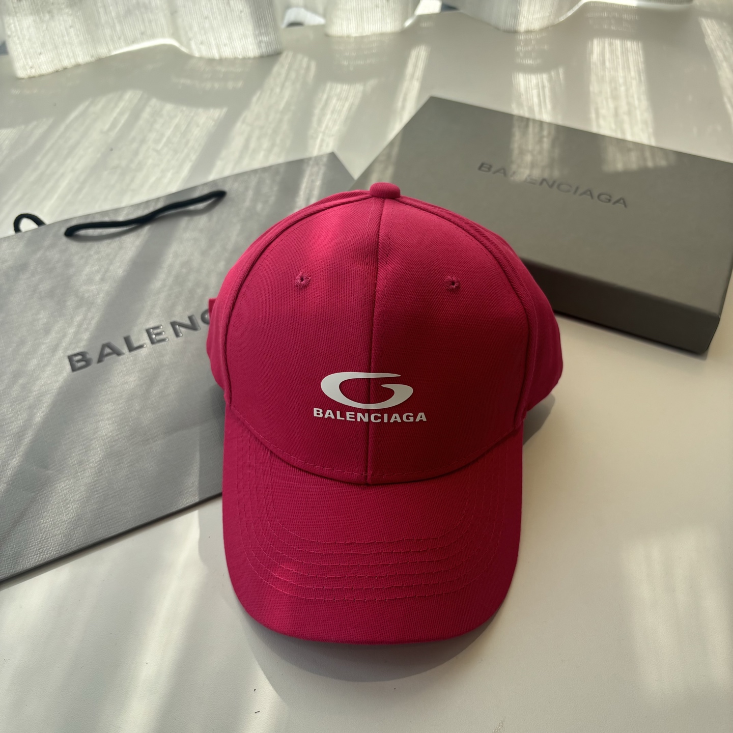 Balenciaga原單男女款棒球帽亮粉色Logo設計潮流百搭帽款