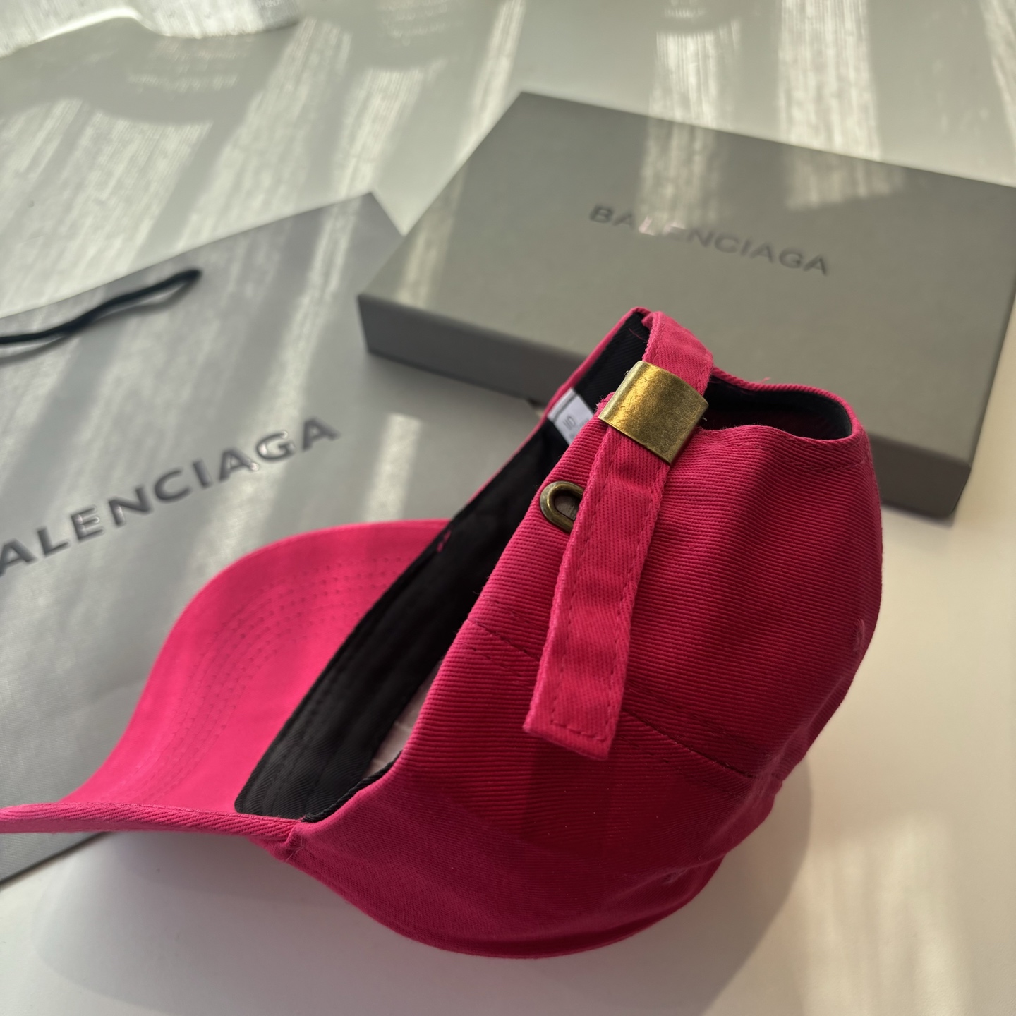 Balenciaga原單男女款棒球帽亮粉色Logo設計潮流百搭帽款