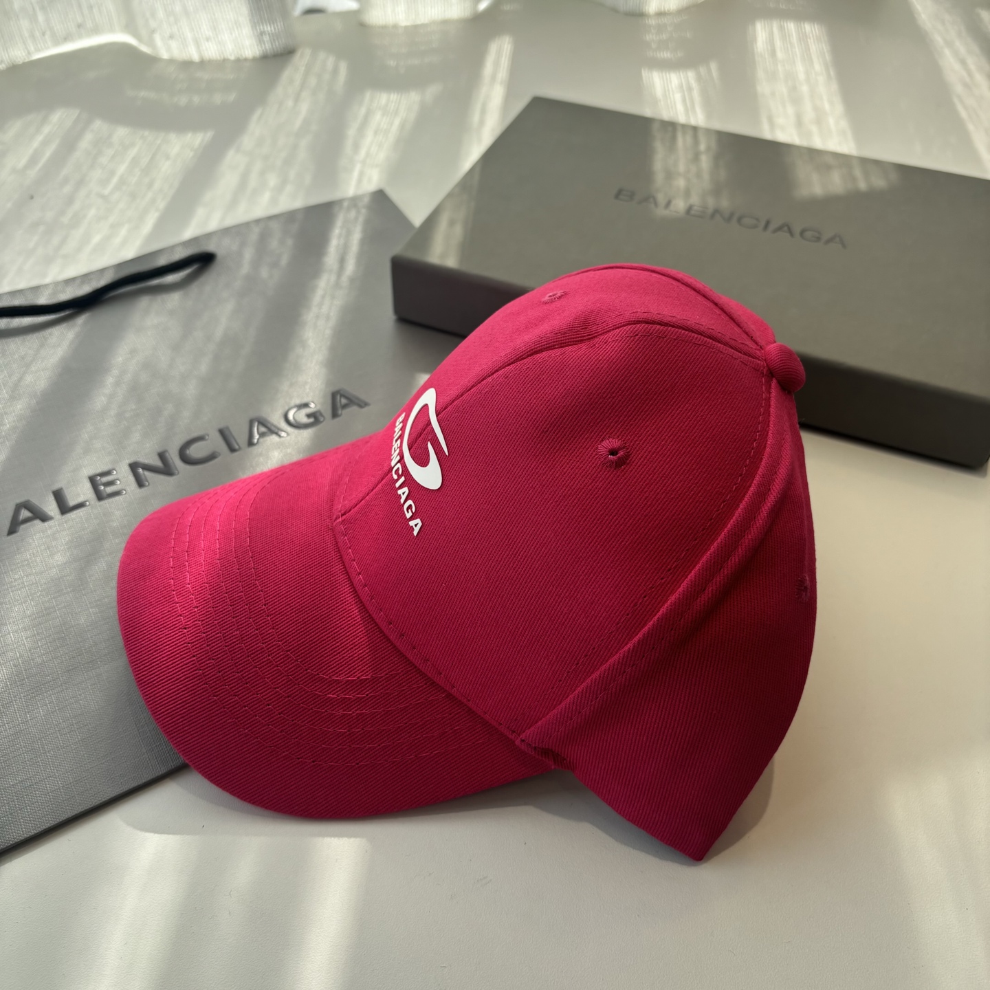 Balenciaga原單男女款棒球帽亮粉色Logo設計潮流百搭帽款
