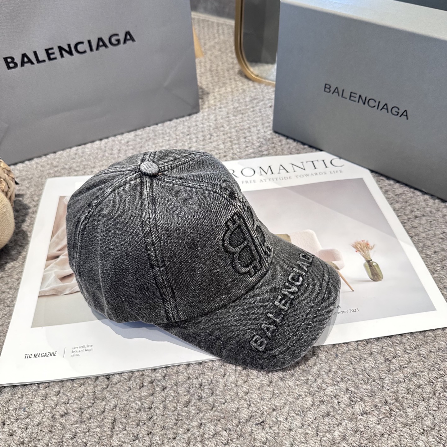 Balenciaga一比一男女款BB刺繡牛仔灰棒球帽復古潮流款| 13 Balenciaga一比一男女款BB刺繡牛仔灰棒球帽復古潮流款