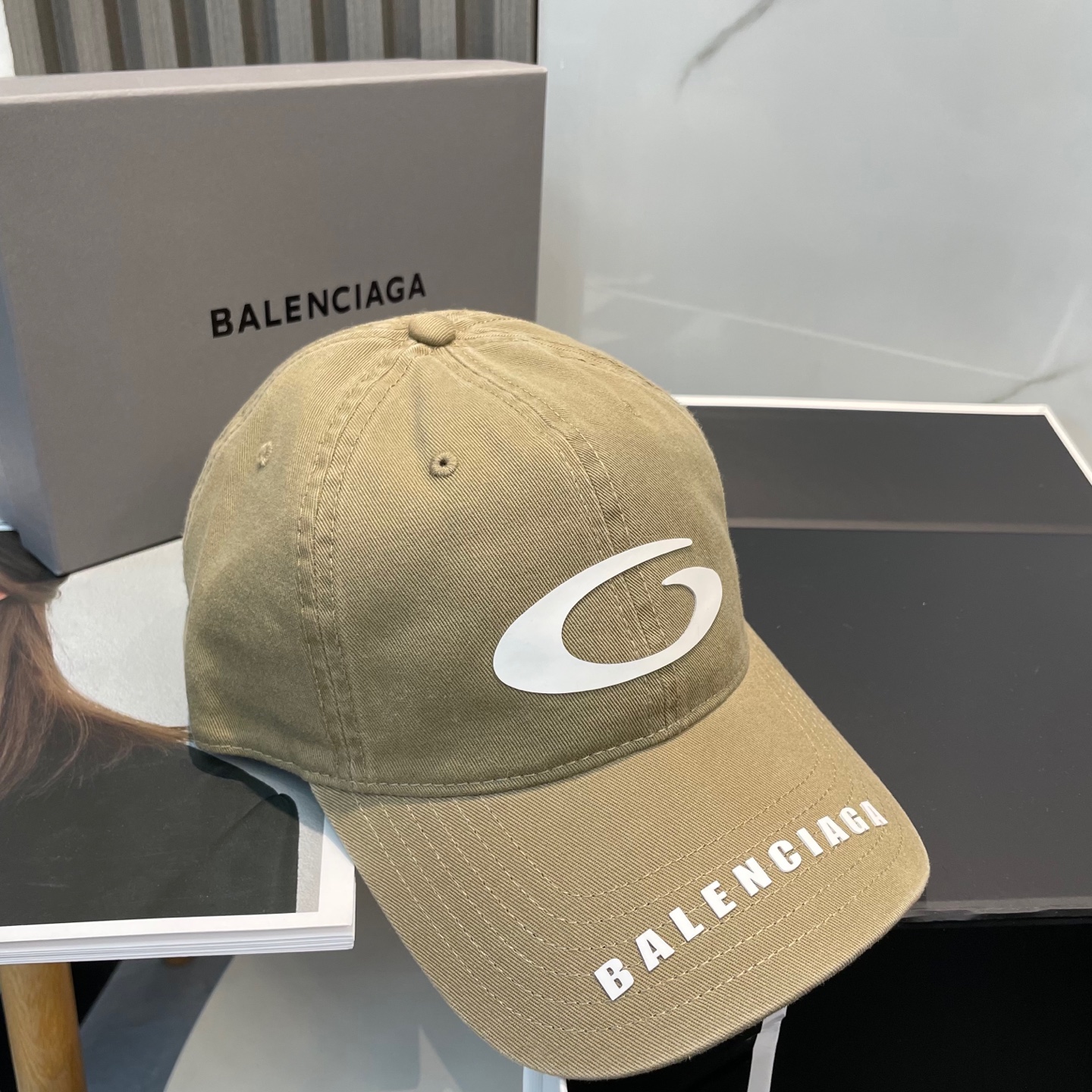 Balenciaga高仿男女款立體Logo棒球帽米色簡約百搭休閒帽| 9 Balenciaga高仿男女款立體Logo棒球帽米色簡約百搭休閒帽