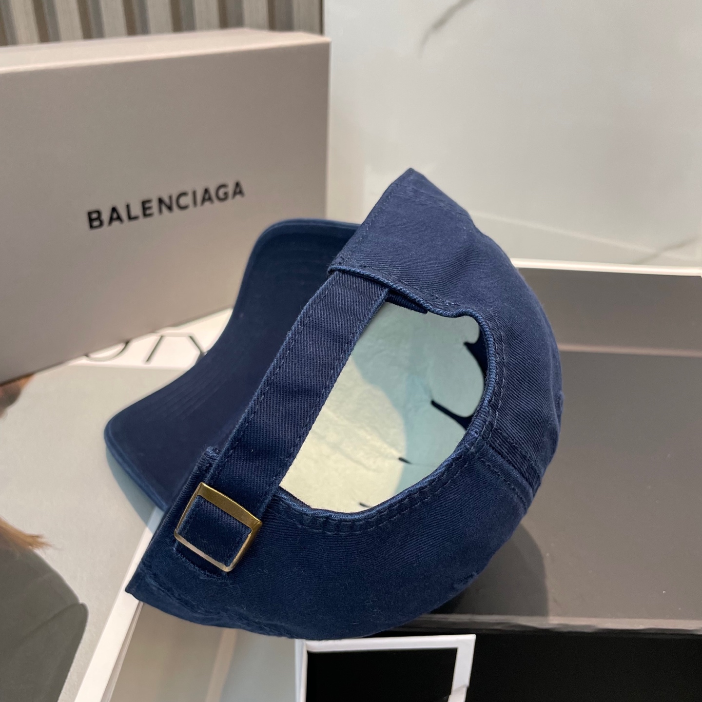 Balenciaga高仿男女款經典Logo棒球帽深藍休閒百搭通勤帽| 12 Balenciaga高仿男女款經典Logo棒球帽深藍休閒百搭通勤帽
