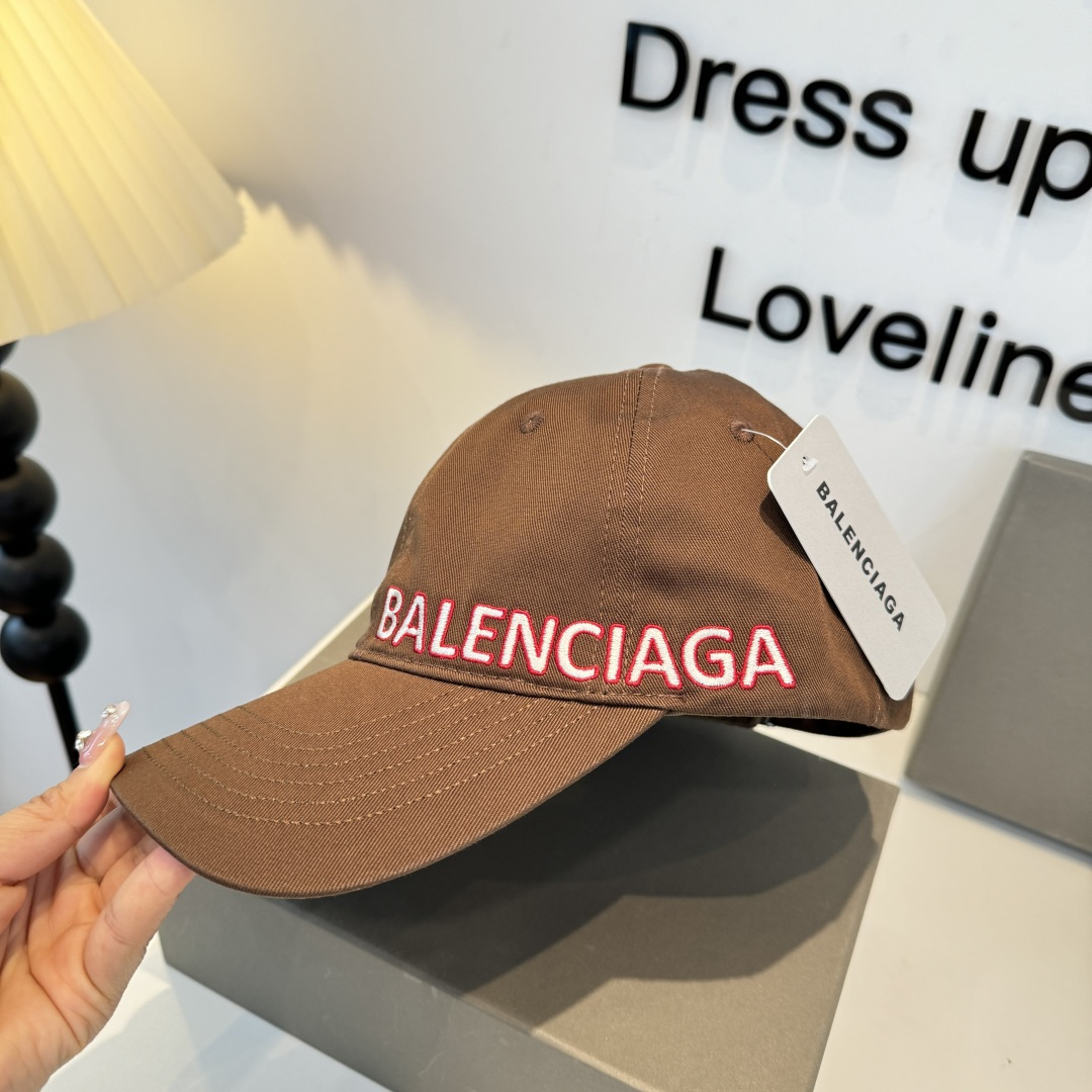 Balenciaga原单男女款刺绣Logo棒球帽棕色红字复古潮流帽| 10 Balenciaga原单男女款刺绣Logo棒球帽棕色红字复古潮流帽