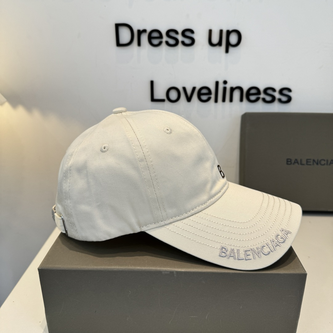 Balenciaga高仿男女款刺绣Logo棒球帽米白色简约百搭休闲帽| 12 Balenciaga高仿男女款刺绣Logo棒球帽米白色简约百搭休闲帽