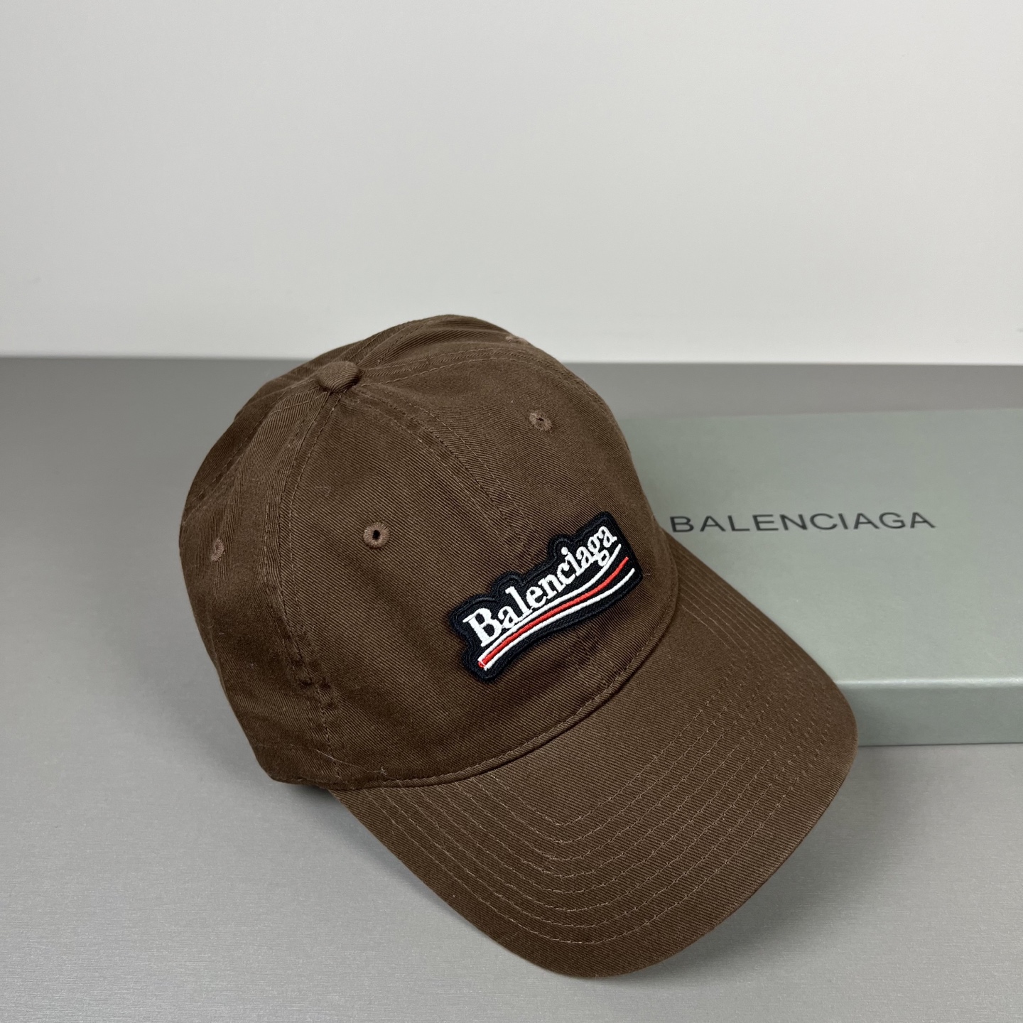 Balenciaga A貨男女款簡約Logo棒球帽多色可選百搭休閒帽| 12 Balenciaga A貨男女款簡約Logo棒球帽多色可選百搭休閒帽