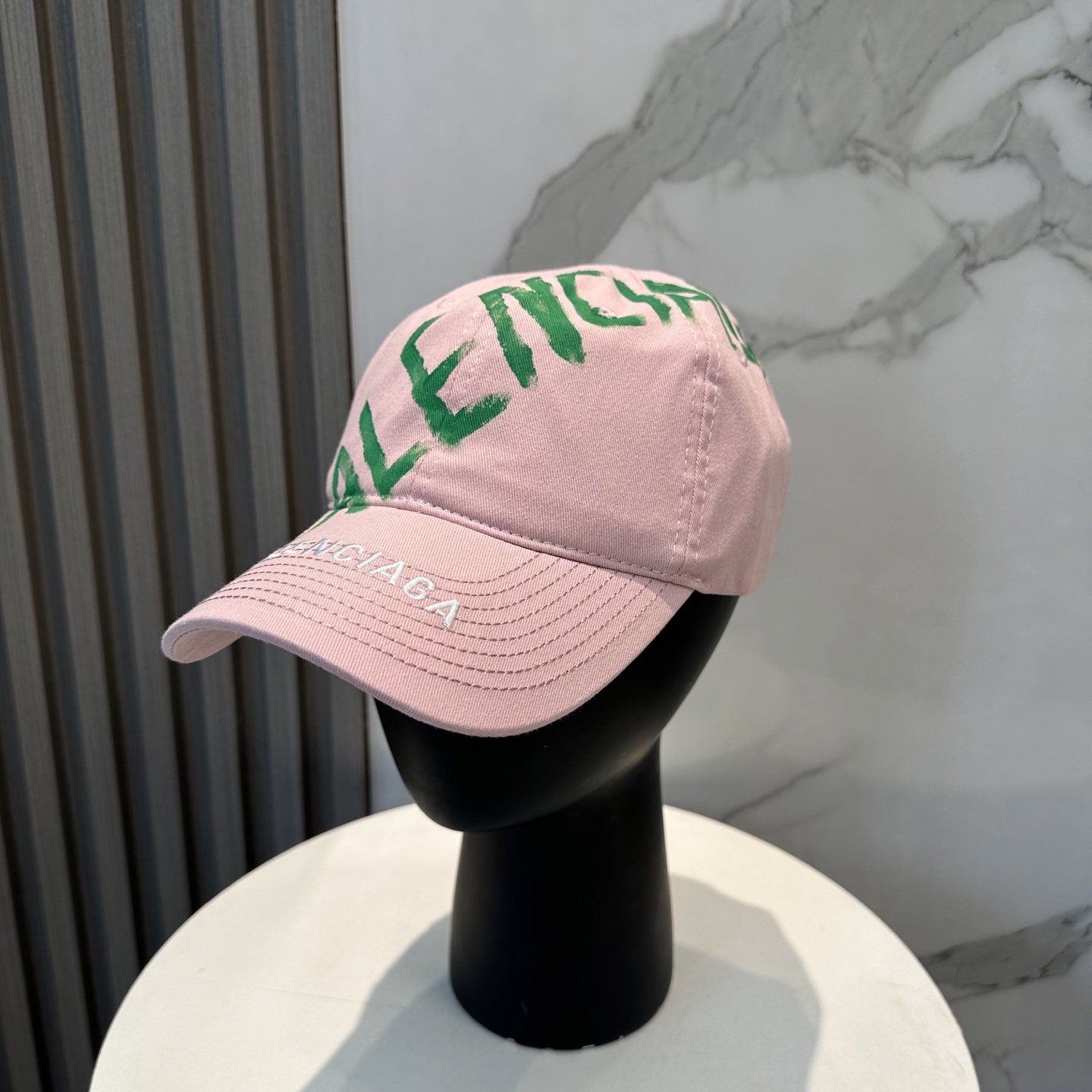 Balenciaga高仿粉色Logo棒球帽男女款潮流百搭顯臉小帽