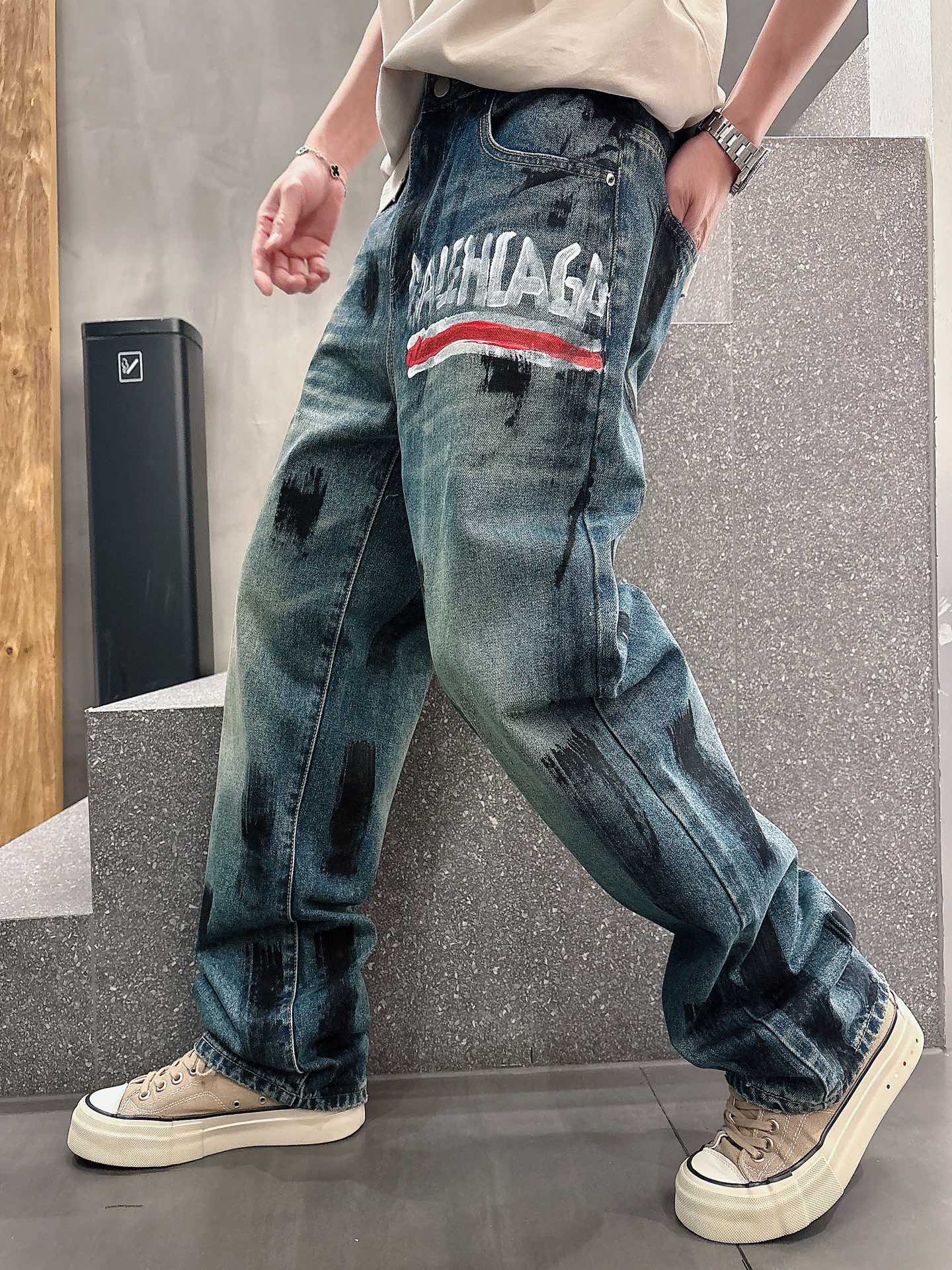 Balenciaga高仿男士牛仔長褲潑墨刷色設計街頭寬鬆潮流款