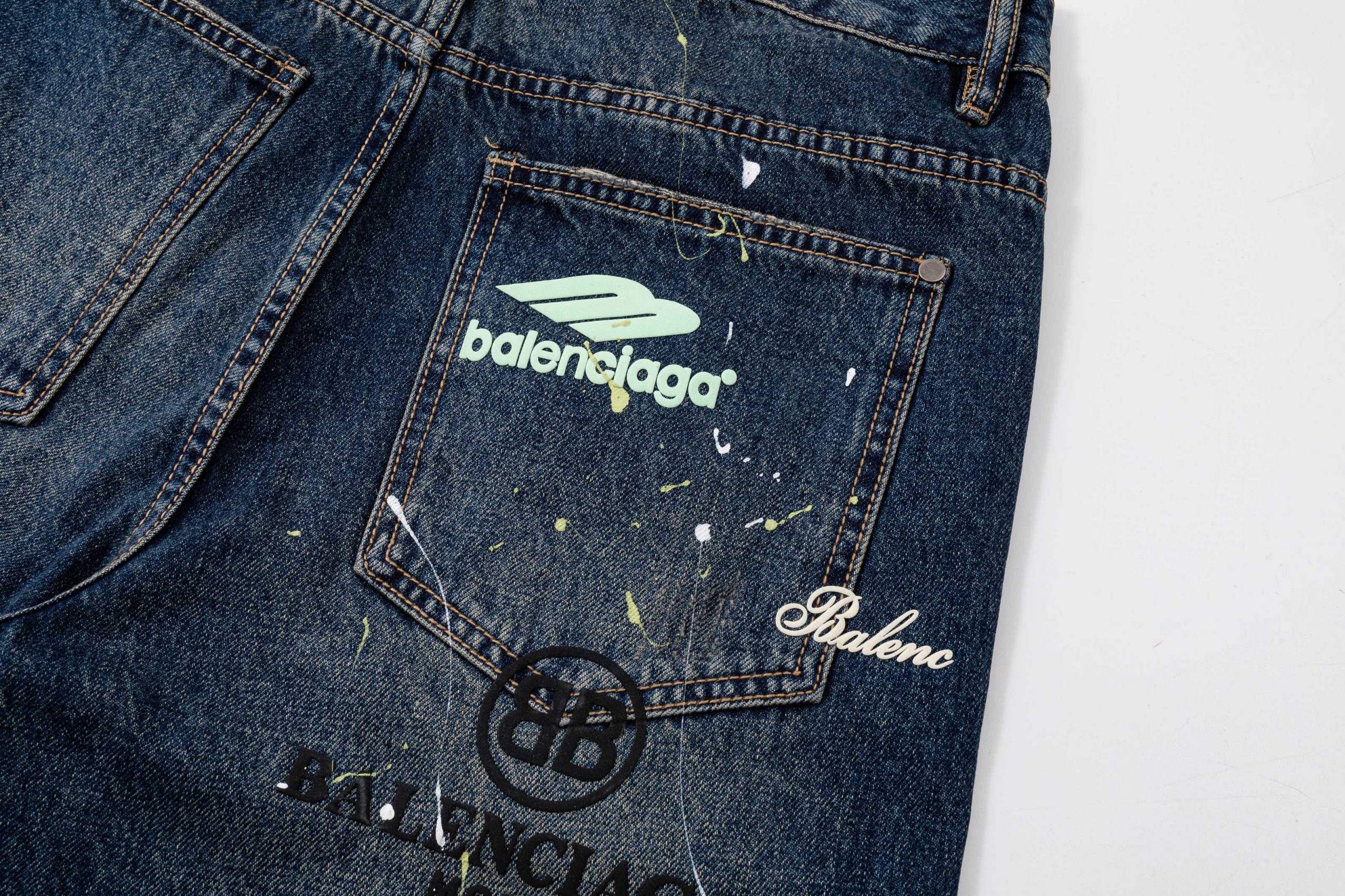 Balenciaga高仿男士牛仔長褲滿版logo潑墨設計街頭潮流寬鬆款