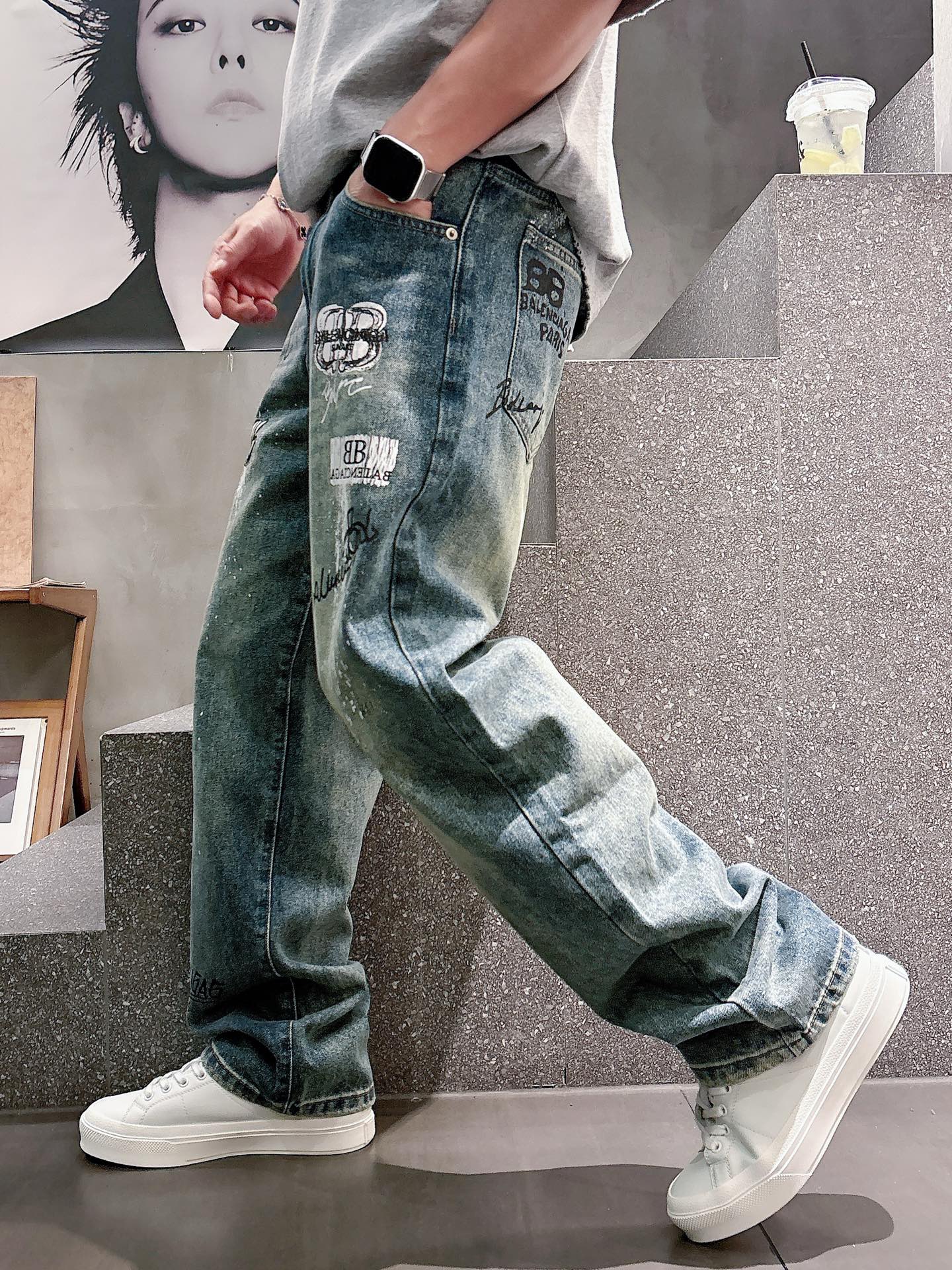 Balenciaga高仿男士牛仔長褲潑墨LOGO設計復古街頭寬鬆款