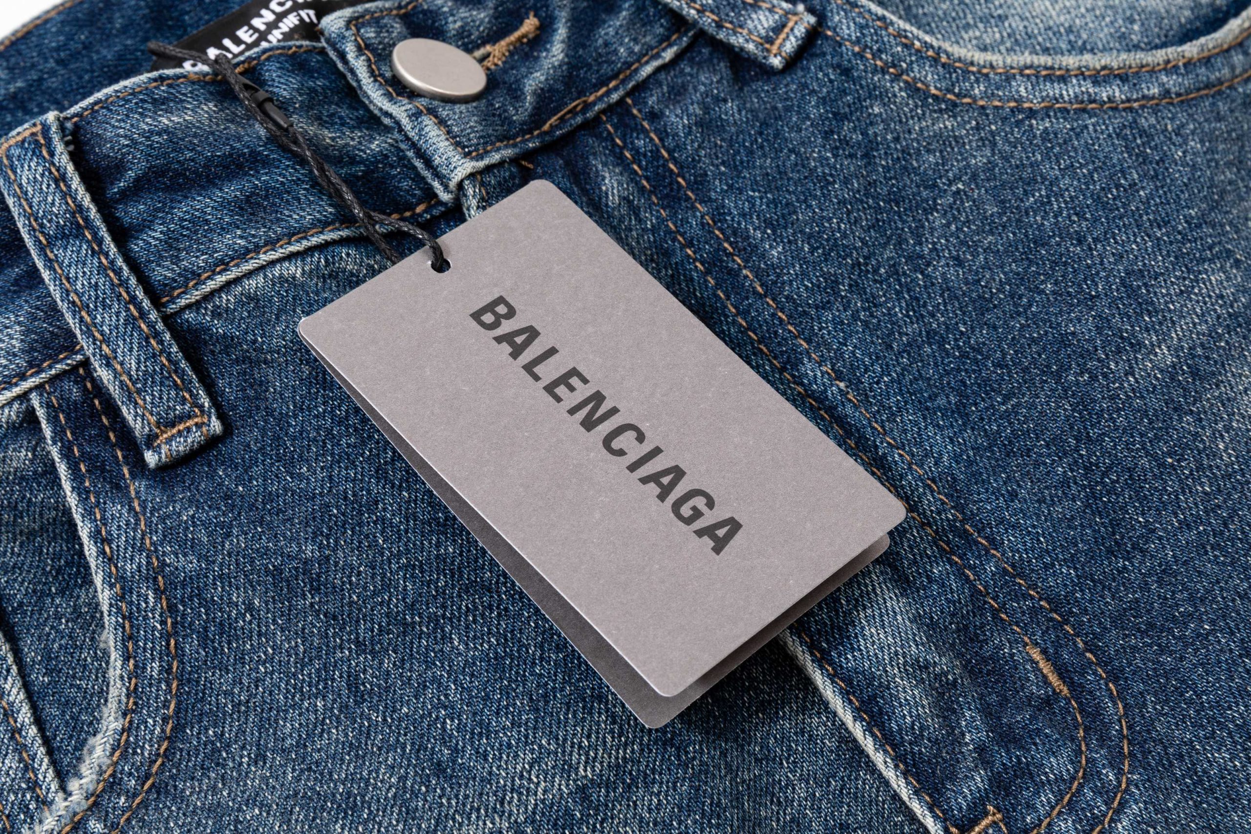 Balenciaga一比一男士牛仔長褲潑墨刺繡LOGO設計復古街頭款| 11 Balenciaga一比一男士牛仔長褲潑墨刺繡LOGO設計復古街頭款