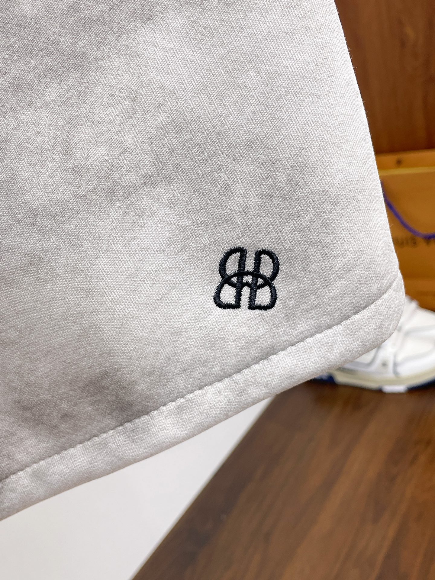 Balenciaga一比一男士運動短褲灰色拼接設計寬鬆休閒五分褲潮流款| 20 Balenciaga一比一男士運動短褲灰色拼接設計寬鬆休閒五分褲潮流款