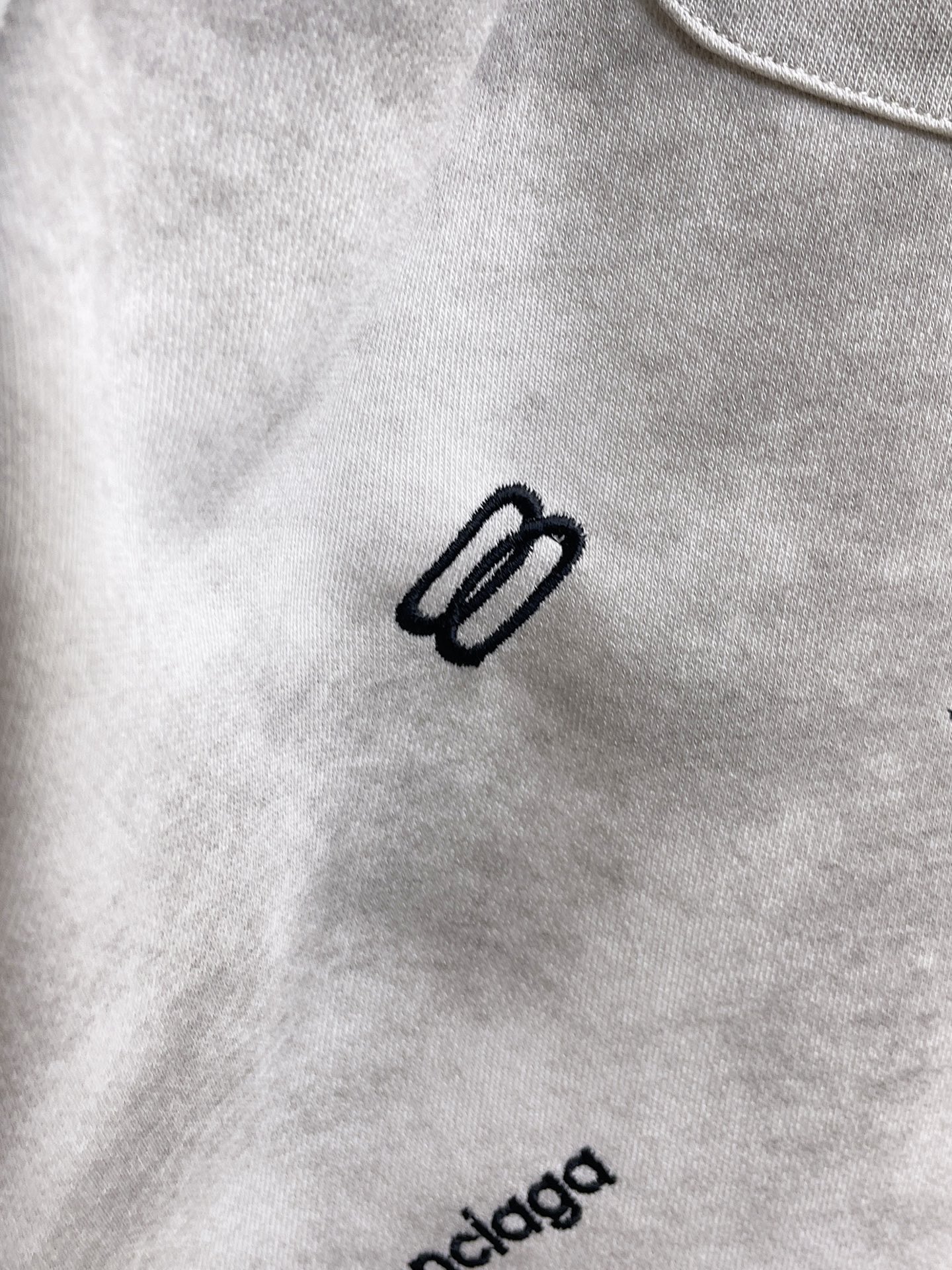 Balenciaga一比一男士運動短褲灰色拼接設計寬鬆休閒五分褲潮流款| 19 Balenciaga一比一男士運動短褲灰色拼接設計寬鬆休閒五分褲潮流款