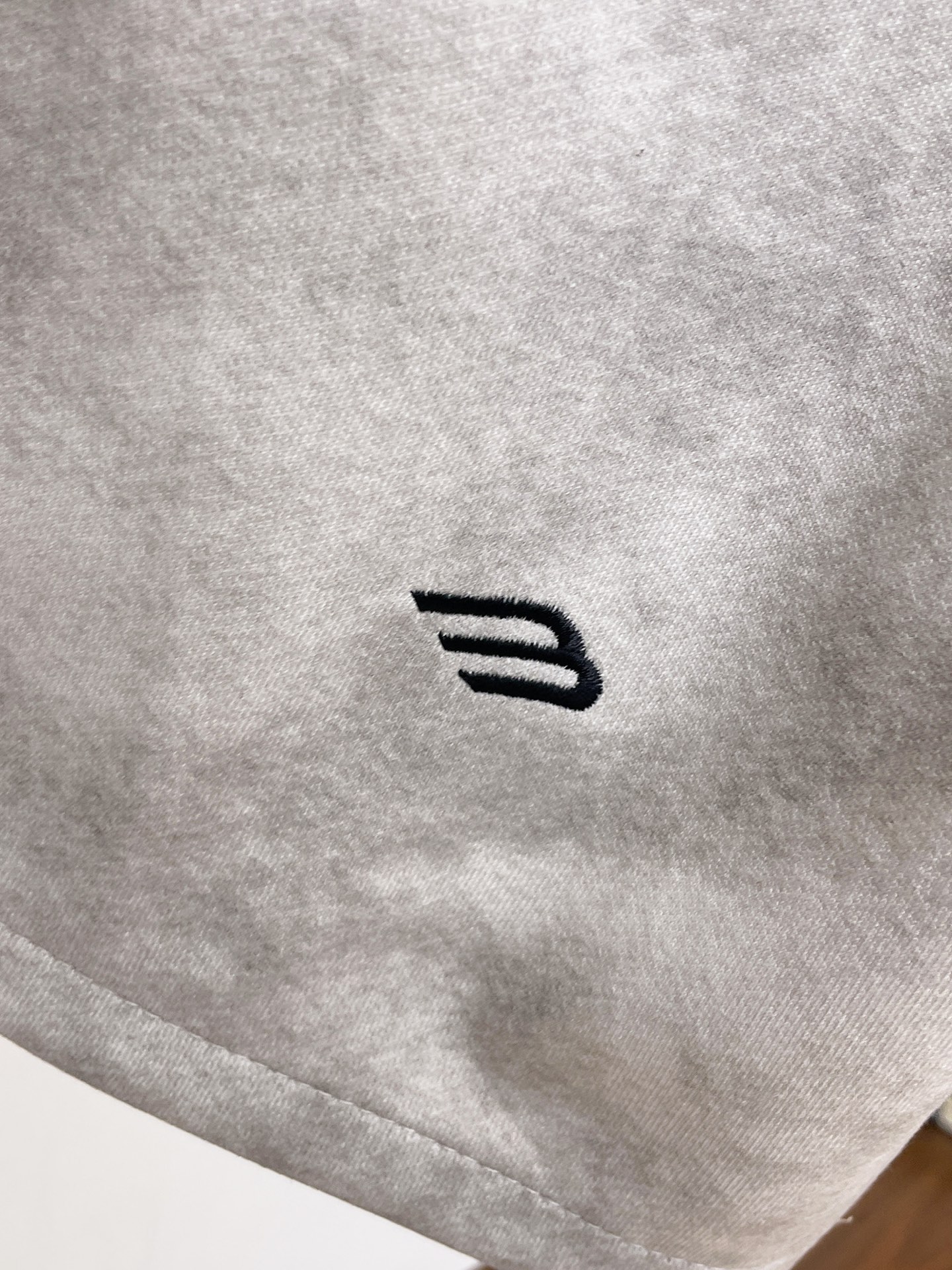 Balenciaga一比一男士運動短褲灰色拼接設計寬鬆休閒五分褲潮流款| 17 Balenciaga一比一男士運動短褲灰色拼接設計寬鬆休閒五分褲潮流款