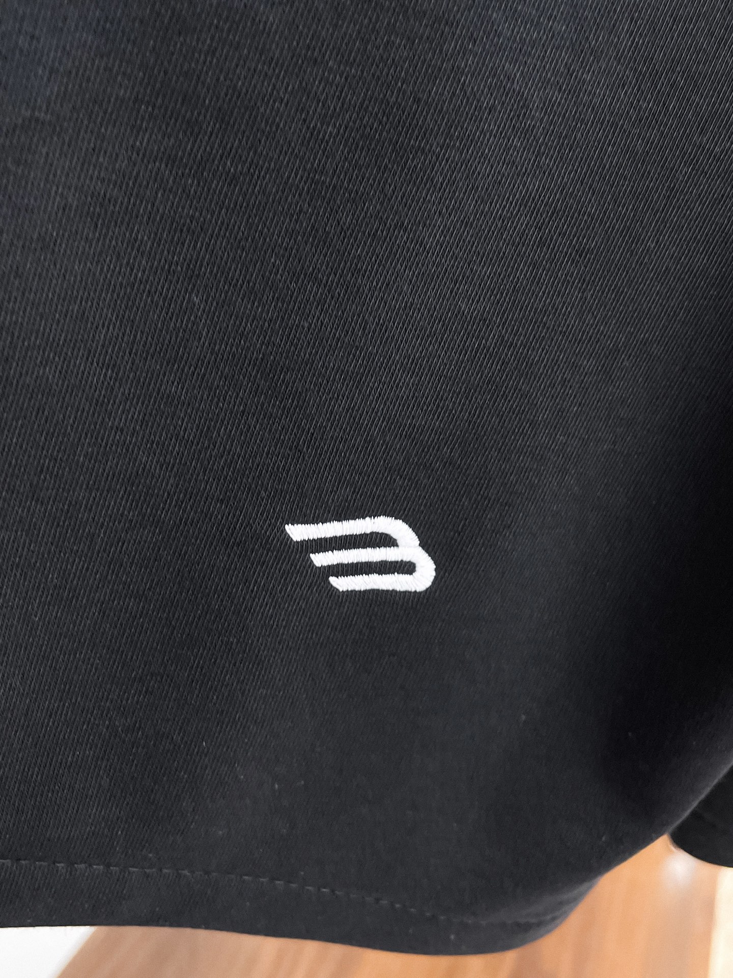 Balenciaga A貨男士運動短褲黑色LOGO刺繡設計寬鬆休閒五分褲| 19 Balenciaga A貨男士運動短褲黑色LOGO刺繡設計寬鬆休閒五分褲