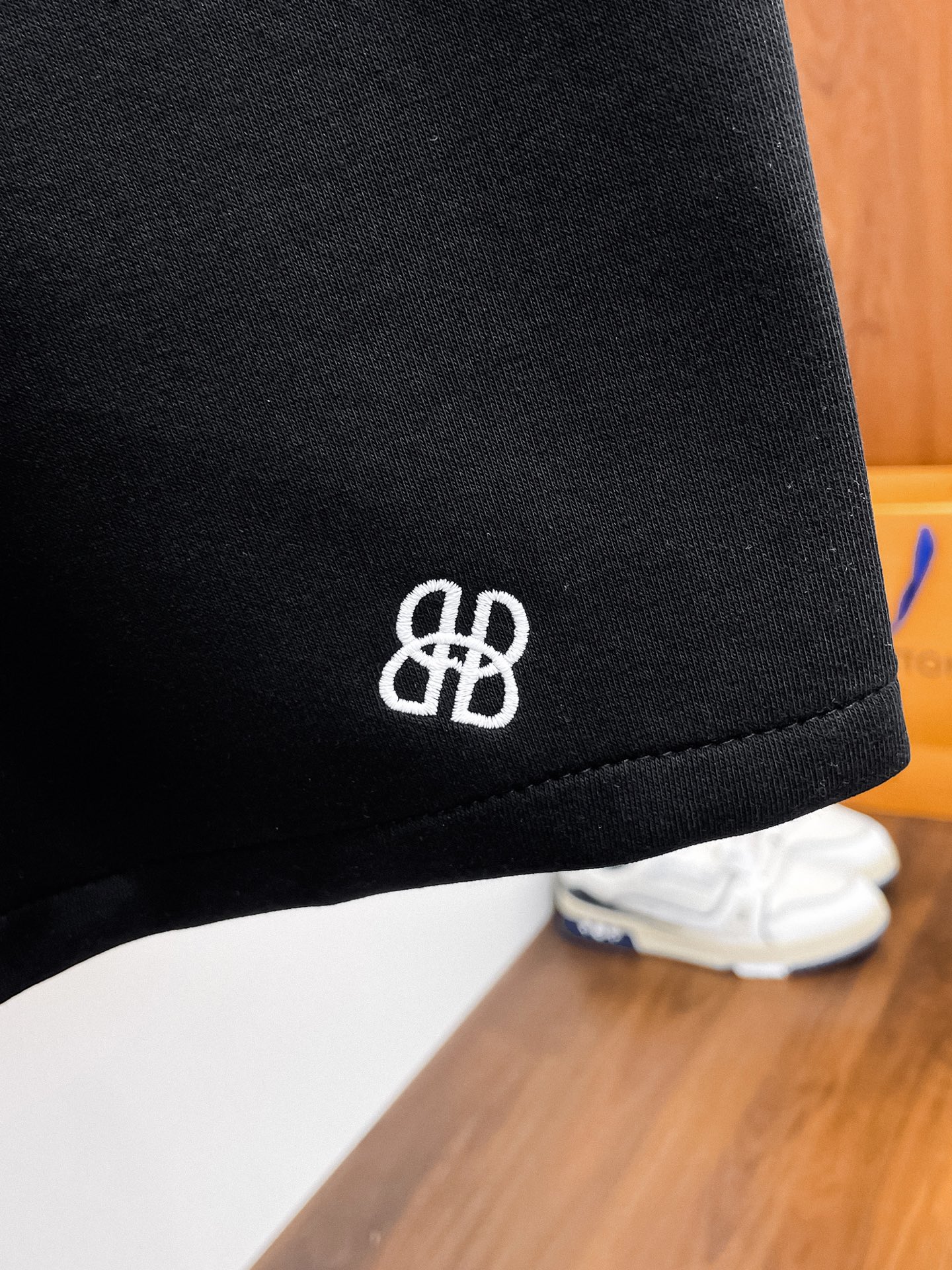 Balenciaga A貨男士運動短褲黑色LOGO刺繡設計寬鬆休閒五分褲| 16 Balenciaga A貨男士運動短褲黑色LOGO刺繡設計寬鬆休閒五分褲