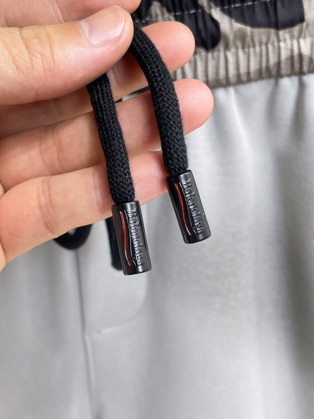 Balenciaga 仿製短褲 男款迷彩拼接寬鬆街頭運動褲| 8 Balenciaga 仿製短褲 男款迷彩拼接寬鬆街頭運動褲