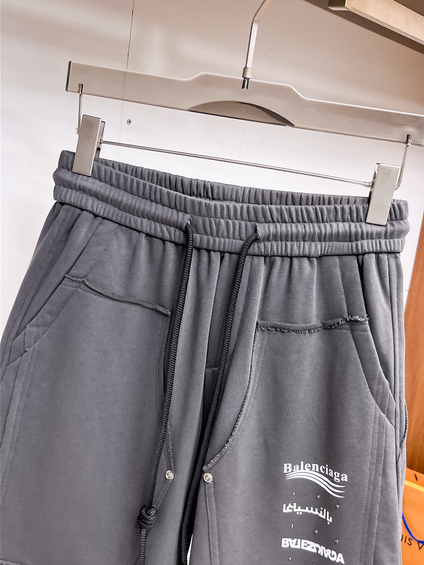 Balenciaga 一比一短褲 男款灰色機能口袋寬鬆休閒褲