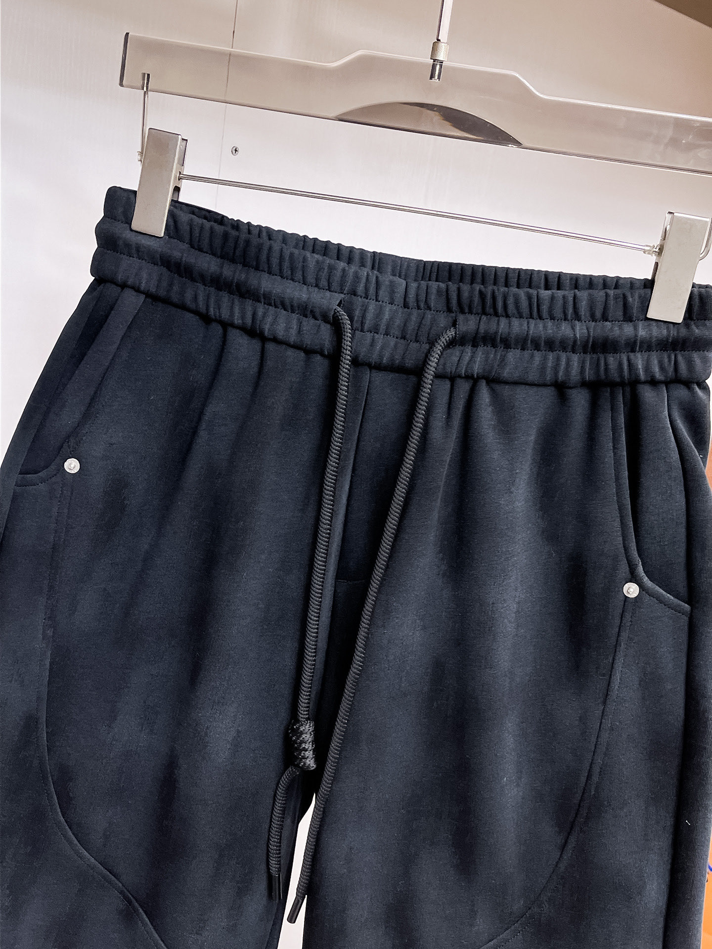 Balenciaga 仿製短褲 男款簡約機能寬鬆運動休閒褲| 13 Balenciaga 仿製短褲 男款簡約機能寬鬆運動休閒褲