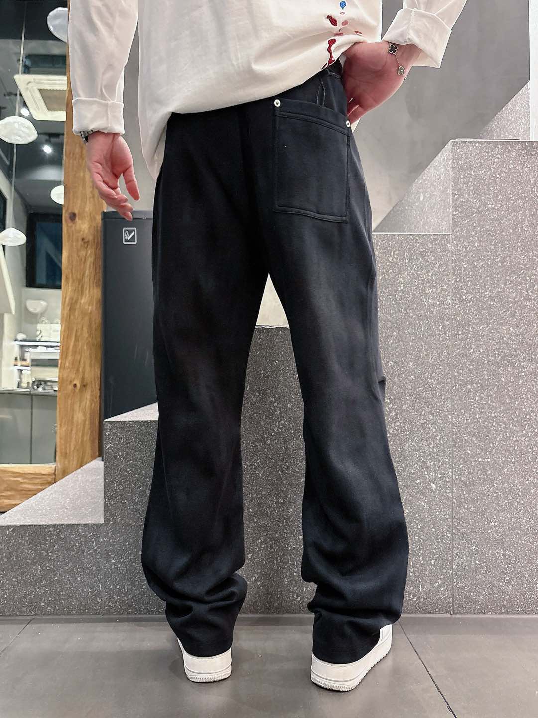 Balenciaga 高仿運動長褲 男款黑色簡約LOGO寬鬆休閒褲| 12 Balenciaga 高仿運動長褲 男款黑色簡約LOGO寬鬆休閒褲