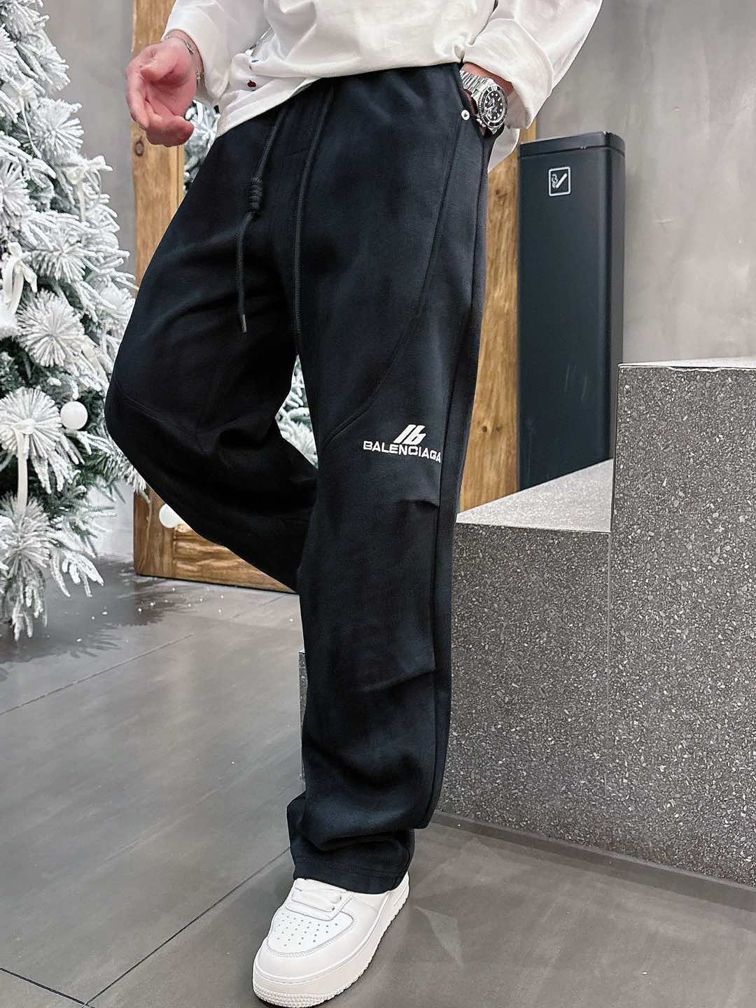 Balenciaga 高仿運動長褲 男款黑色簡約LOGO寬鬆休閒褲| 11 Balenciaga 高仿運動長褲 男款黑色簡約LOGO寬鬆休閒褲