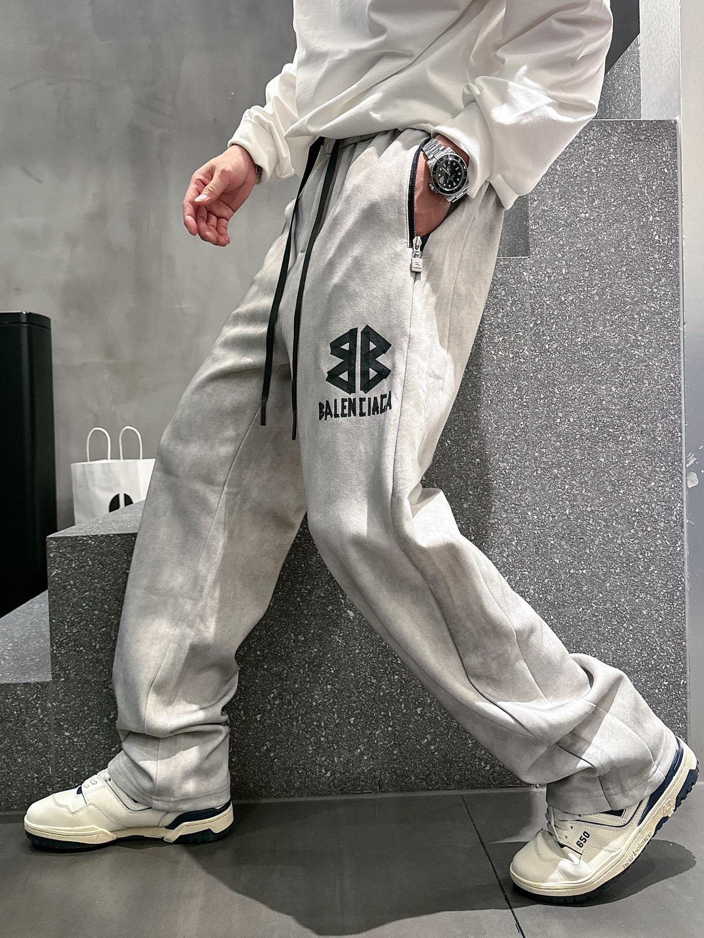 Balenciaga 一比一運動長褲 男款灰色字母印花寬鬆休閒褲
