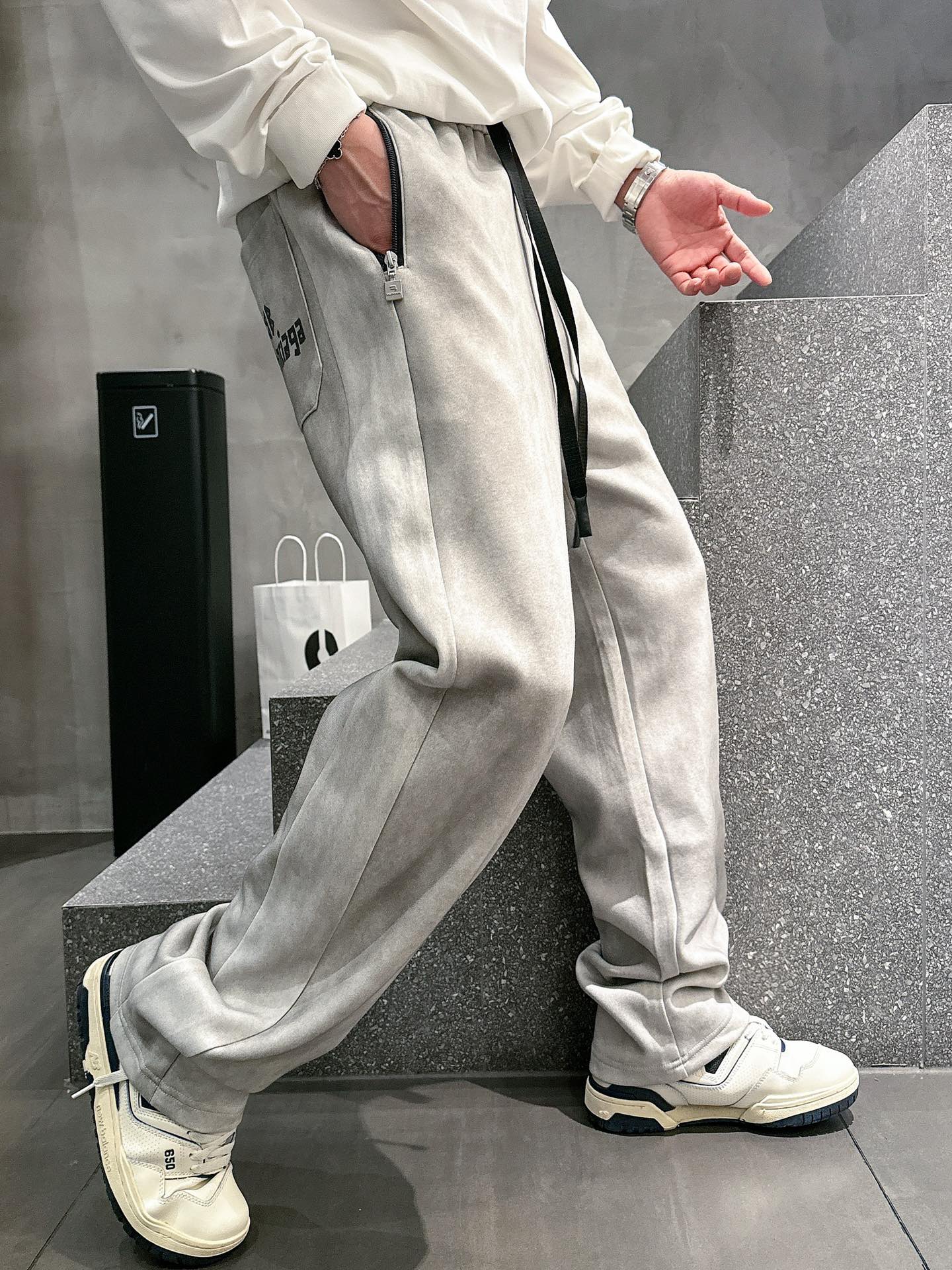 Balenciaga 一比一運動長褲 男款灰色字母印花寬鬆休閒褲| 13 Balenciaga 一比一運動長褲 男款灰色字母印花寬鬆休閒褲