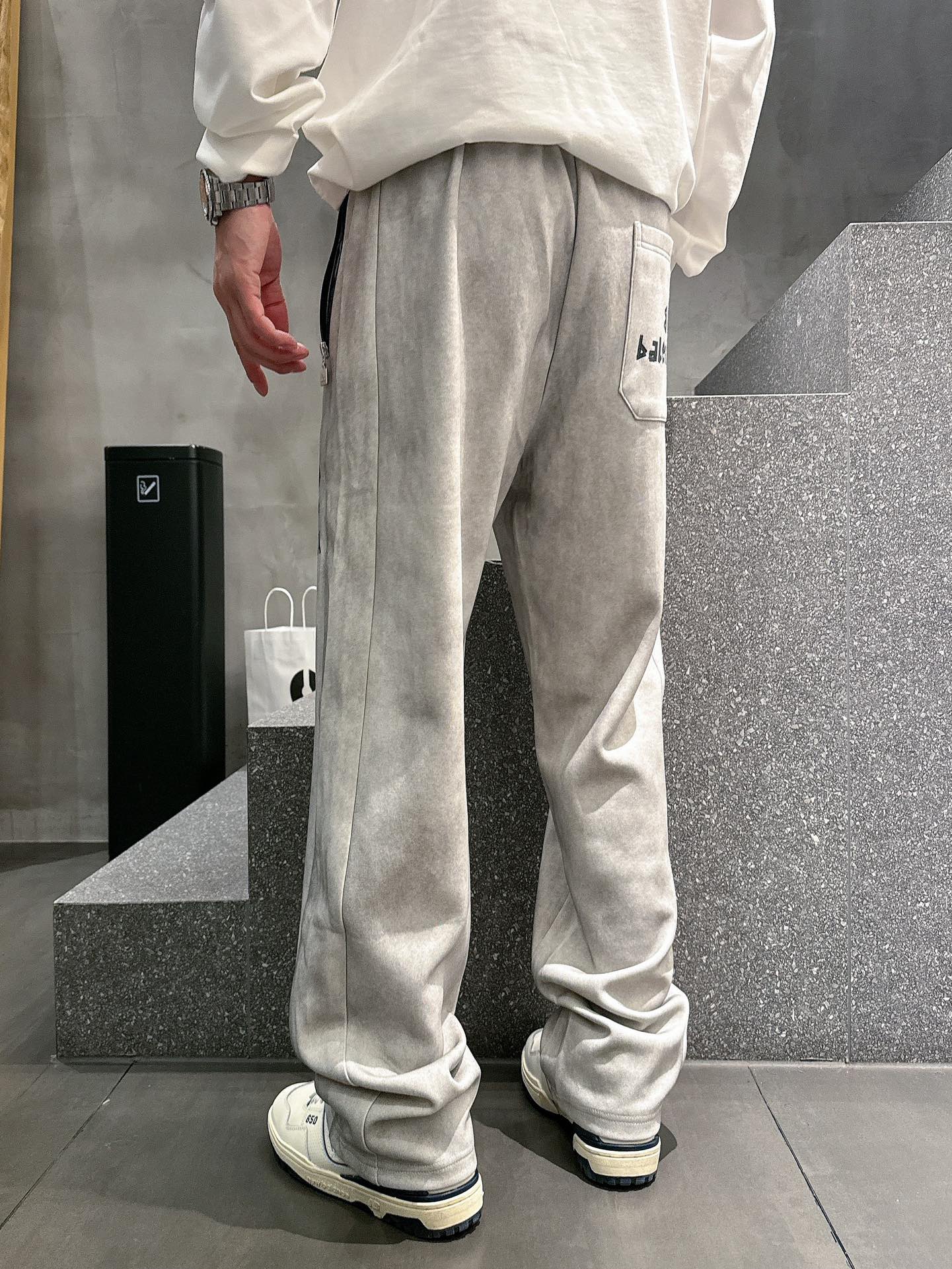 Balenciaga 一比一運動長褲 男款灰色字母印花寬鬆休閒褲| 10 Balenciaga 一比一運動長褲 男款灰色字母印花寬鬆休閒褲