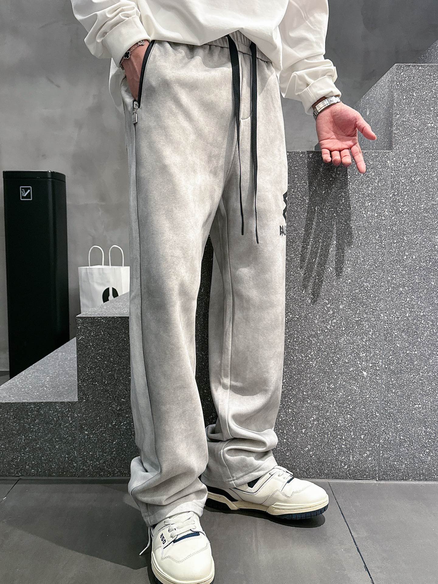 Balenciaga 一比一運動長褲 男款灰色字母印花寬鬆休閒褲| 8 Balenciaga 一比一運動長褲 男款灰色字母印花寬鬆休閒褲
