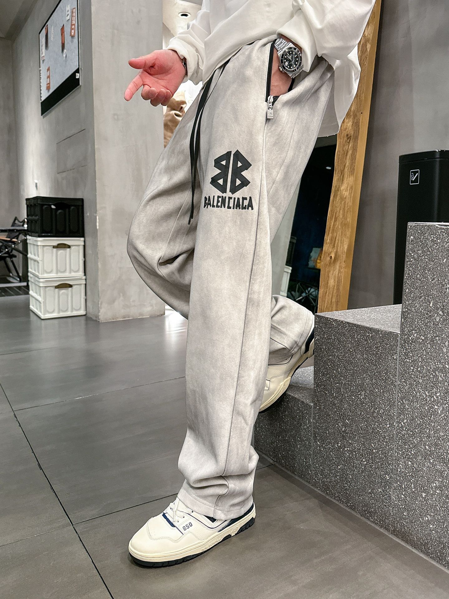 Balenciaga 一比一運動長褲 男款灰色字母印花寬鬆休閒褲| 7 Balenciaga 一比一運動長褲 男款灰色字母印花寬鬆休閒褲