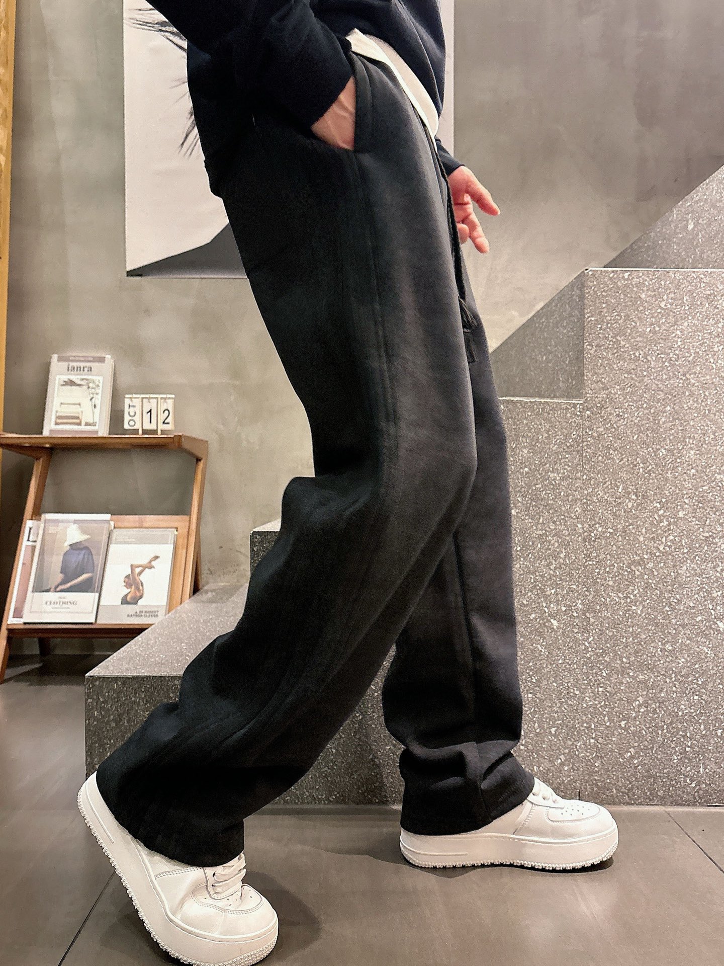 Balenciaga 高仿運動長褲 男款黑色立體拼接寬鬆休閒褲| 11 Balenciaga 高仿運動長褲 男款黑色立體拼接寬鬆休閒褲