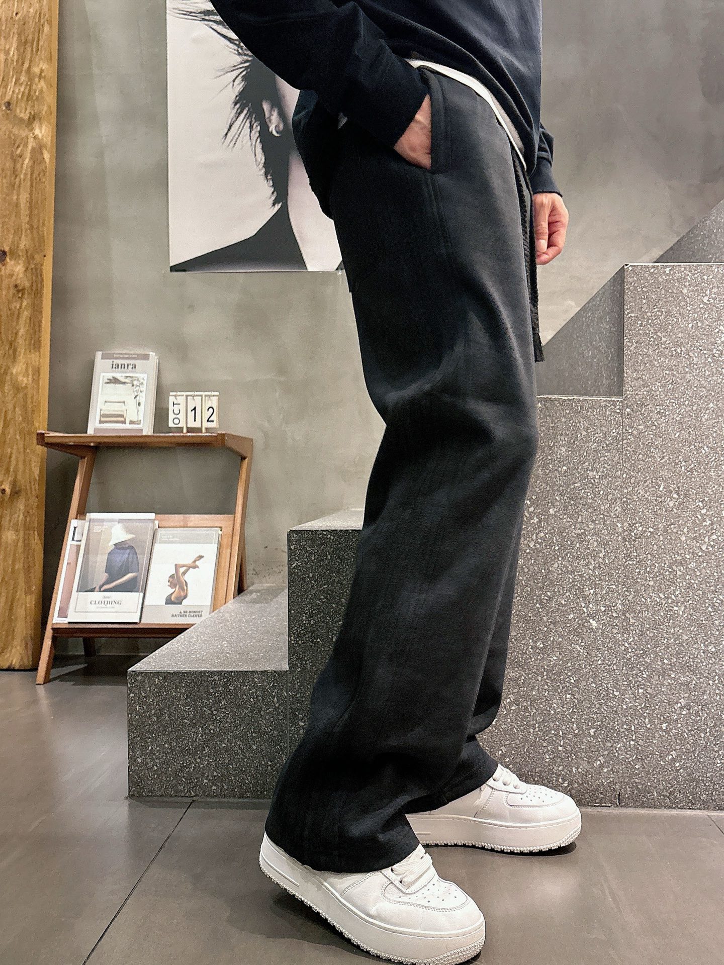 Balenciaga 高仿運動長褲 男款黑色立體拼接寬鬆休閒褲| 8 Balenciaga 高仿運動長褲 男款黑色立體拼接寬鬆休閒褲