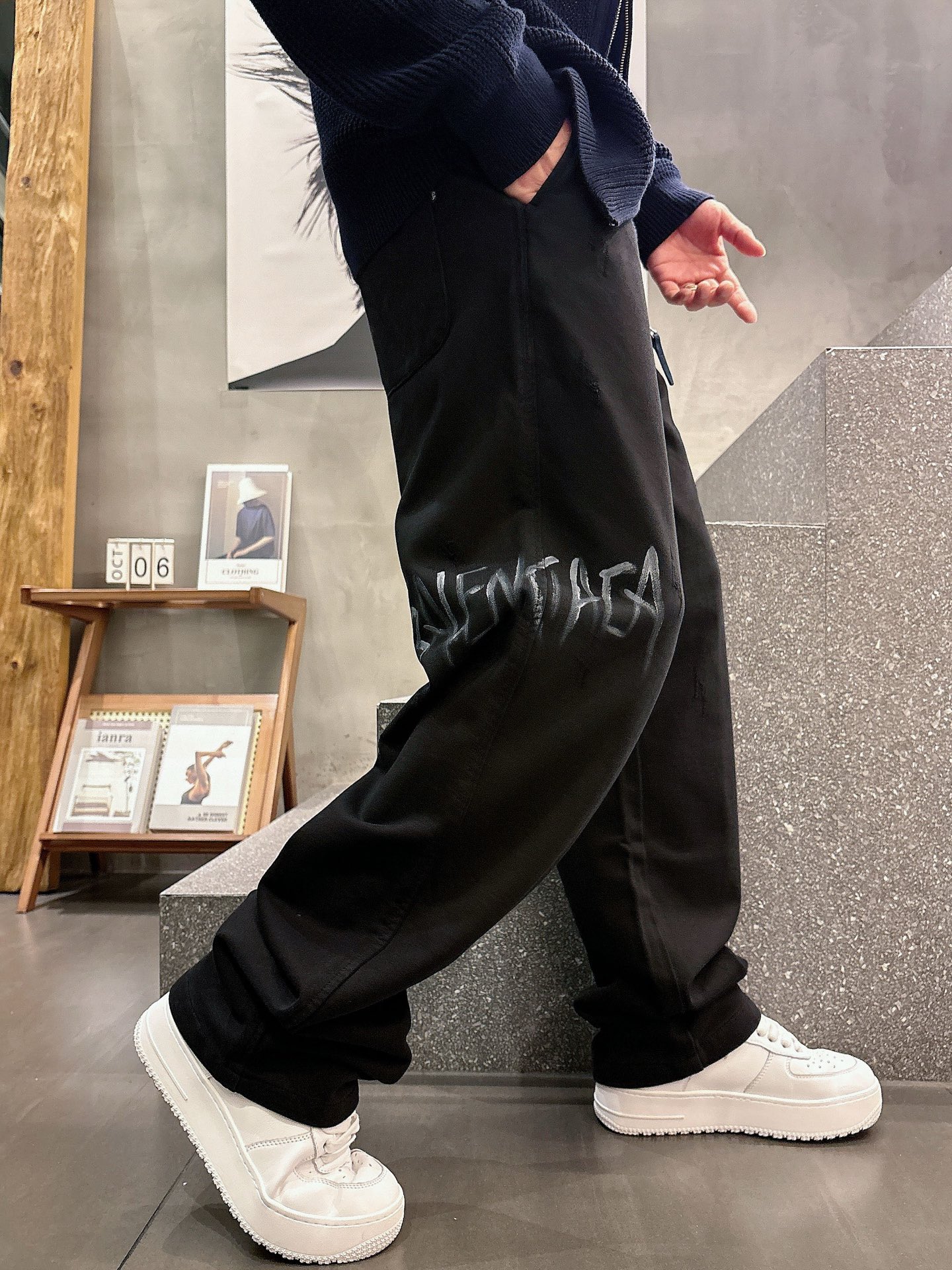 Balenciaga A貨休閒長褲男士款黑色塗鴉字母印花寬鬆直筒褲