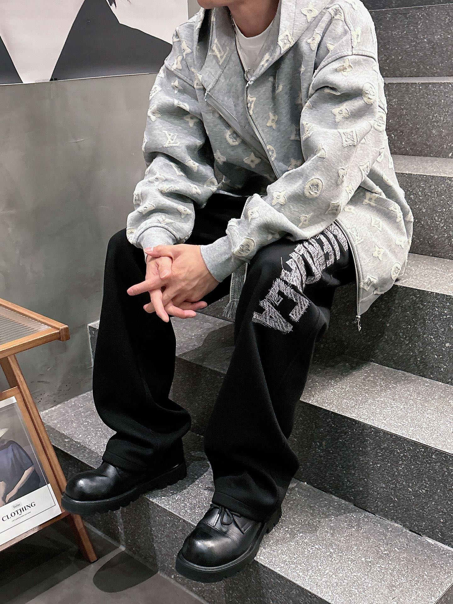 Balenciaga一比一休閒長褲男士款黑色字母刺繡寬鬆直筒運動褲| 16 Balenciaga一比一休閒長褲男士款黑色字母刺繡寬鬆直筒運動褲