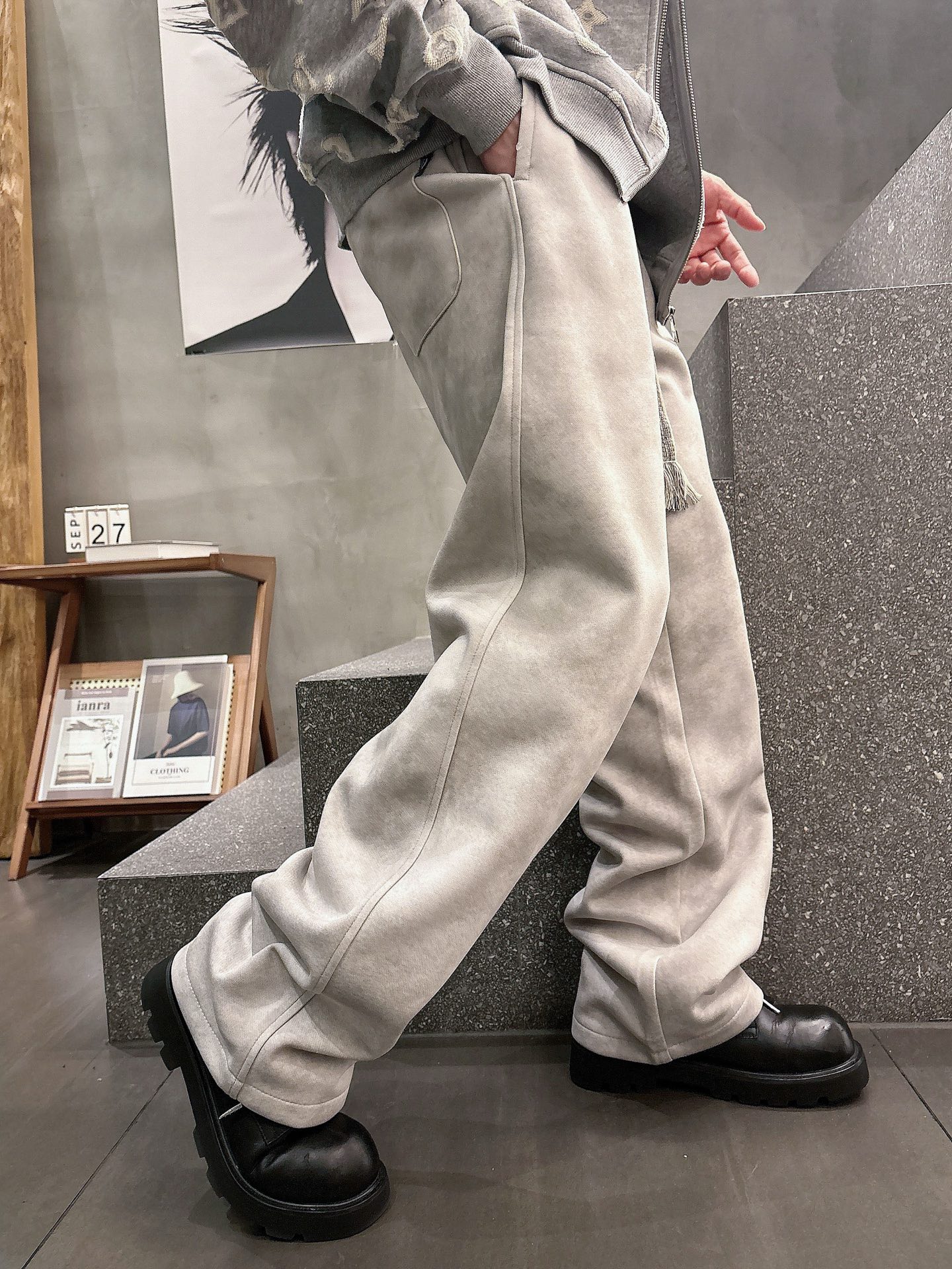 Balenciaga原單休閒長褲男士款米色寬鬆直筒褲街頭字母刺繡款| 11 Balenciaga原單休閒長褲男士款米色寬鬆直筒褲街頭字母刺繡款