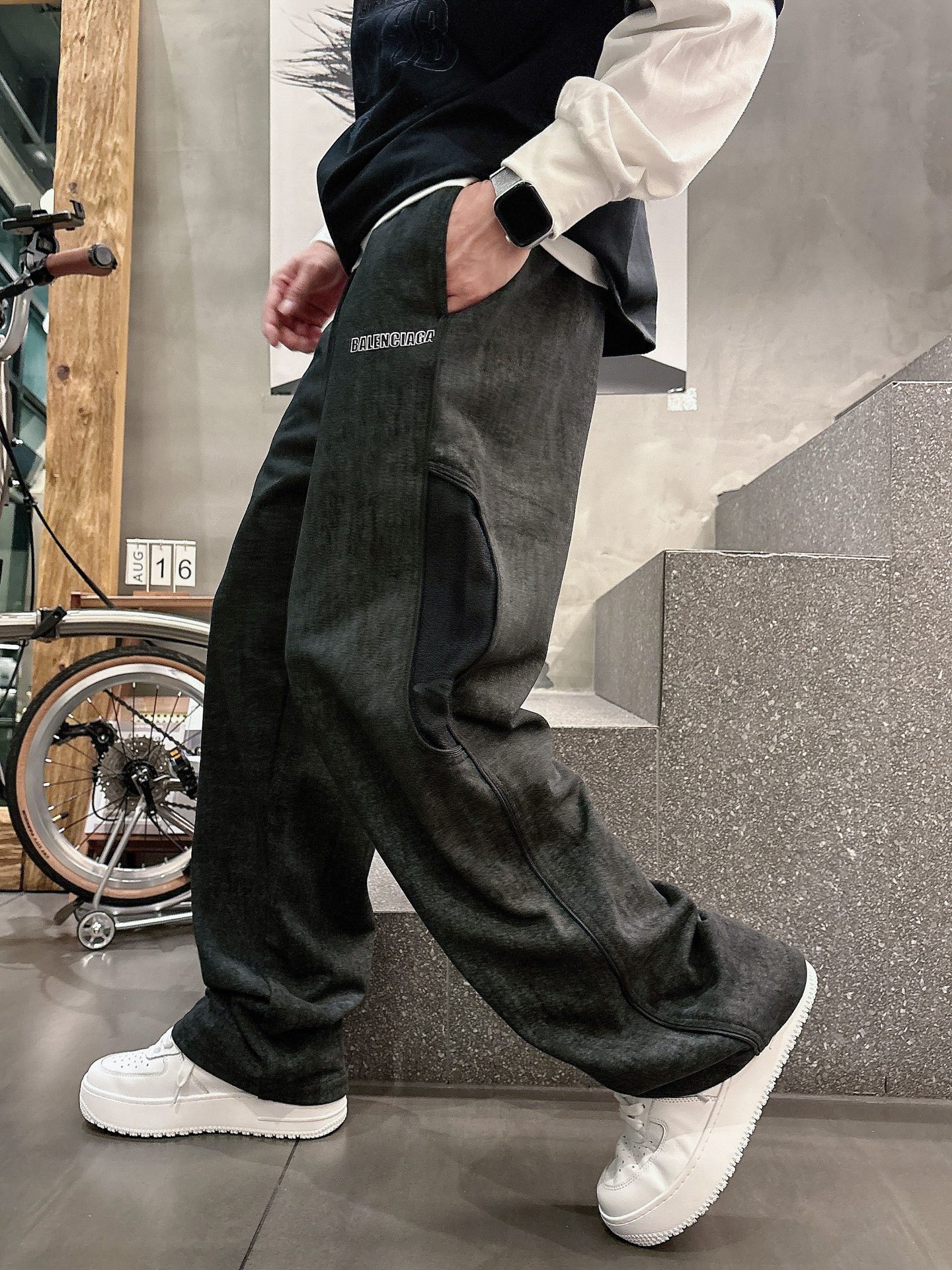 Balenciaga A貨男士休閒長褲 黑灰漸層設計寬鬆直筒運動褲