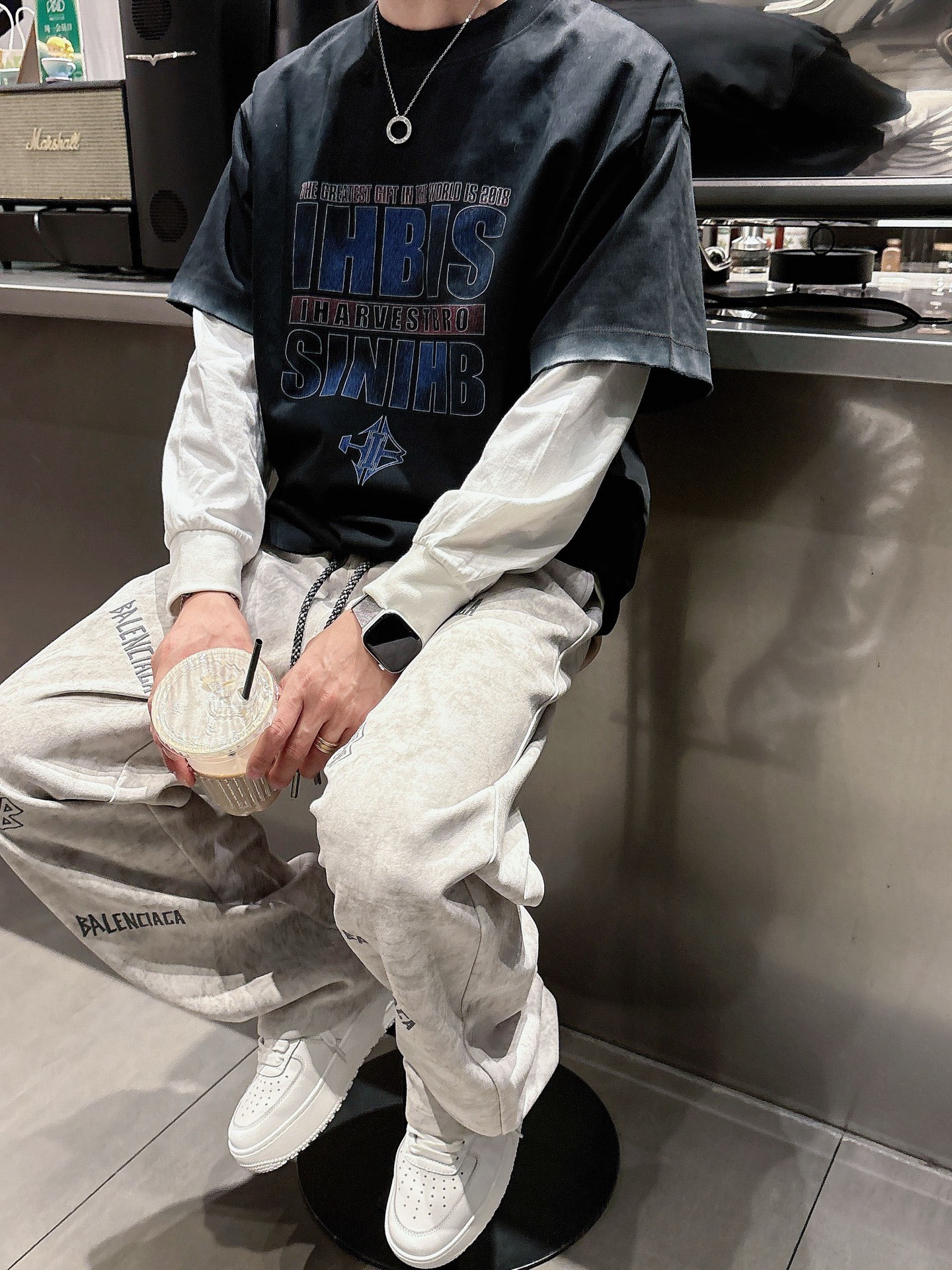 Balenciaga一比一男士休閒長褲 米色水洗風寬鬆直筒運動褲字母印花款