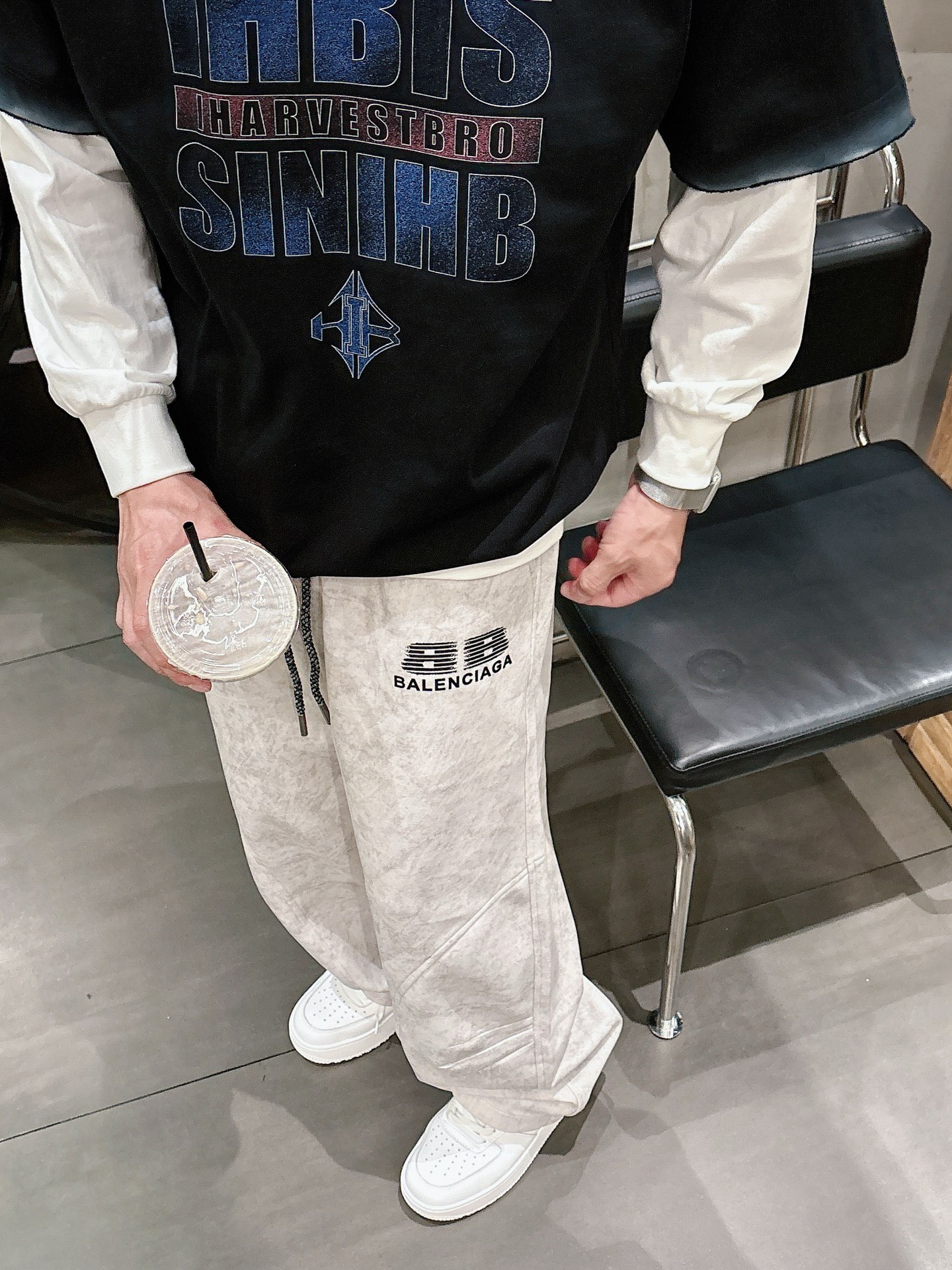Balenciaga原單男士休閒長褲 米色做舊風寬鬆直筒運動褲簡約Logo款