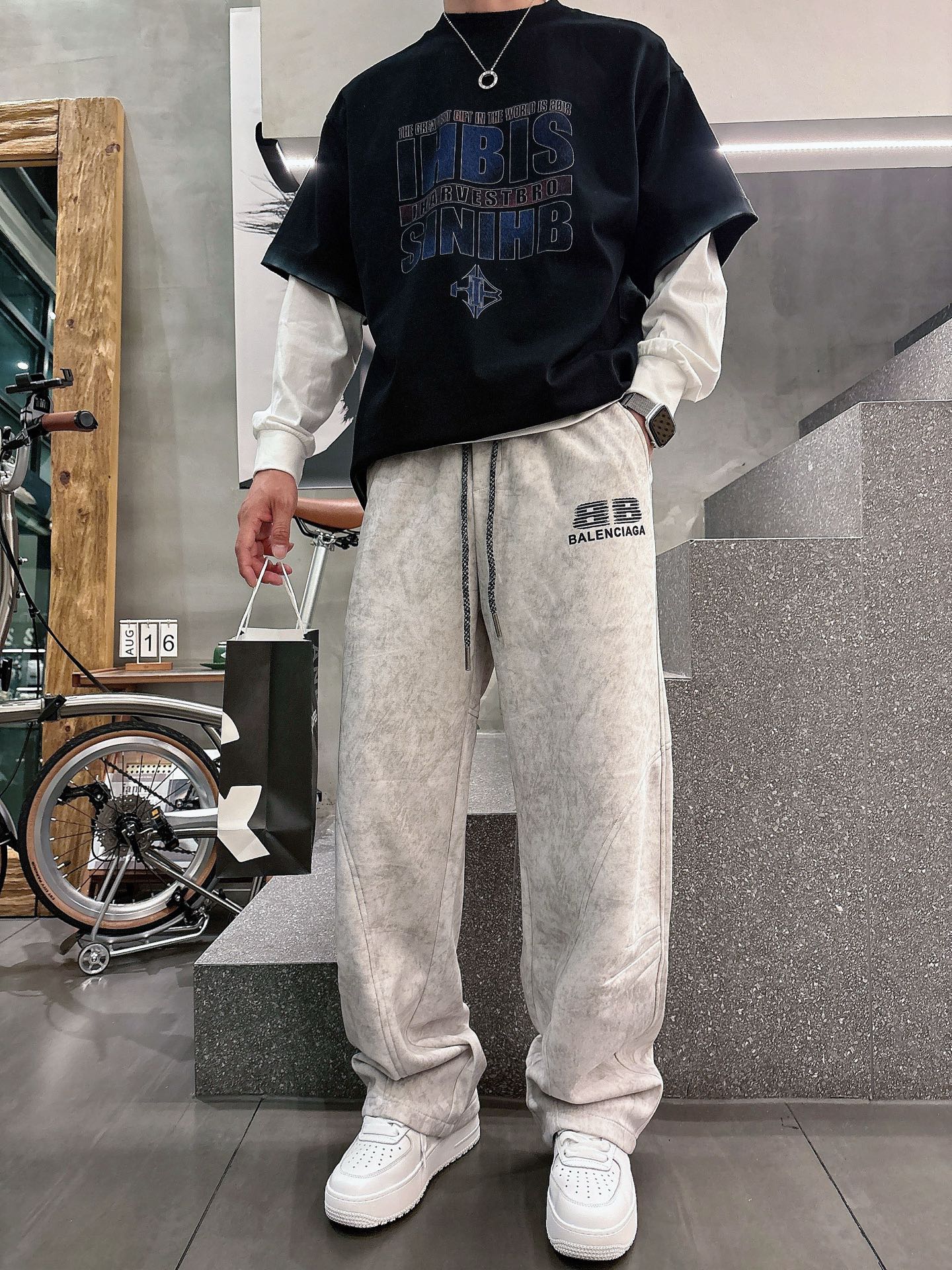 Balenciaga原單男士休閒長褲 米色做舊風寬鬆直筒運動褲簡約Logo款