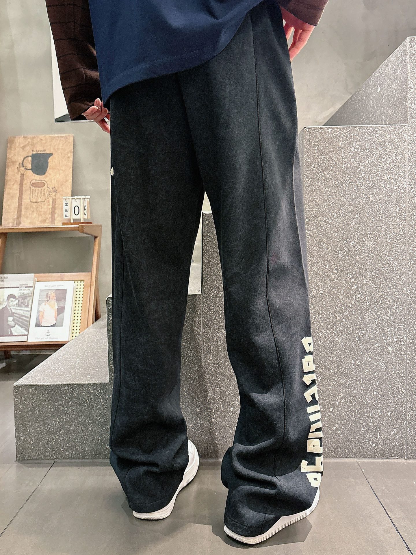 巴黎世家高仿BB標誌做舊寬鬆運動長褲 潮流直筒休閒褲| 12 巴黎世家高仿BB標誌做舊寬鬆運動長褲 潮流直筒休閒褲