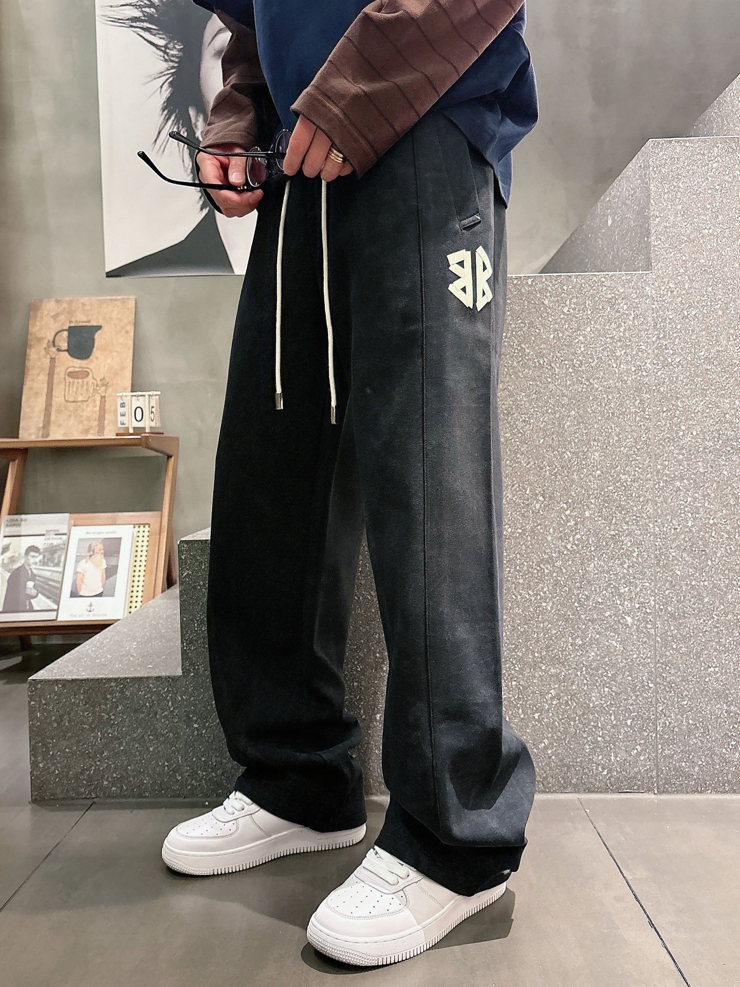 巴黎世家高仿BB標誌做舊寬鬆運動長褲 潮流直筒休閒褲| 9 巴黎世家高仿BB標誌做舊寬鬆運動長褲 潮流直筒休閒褲