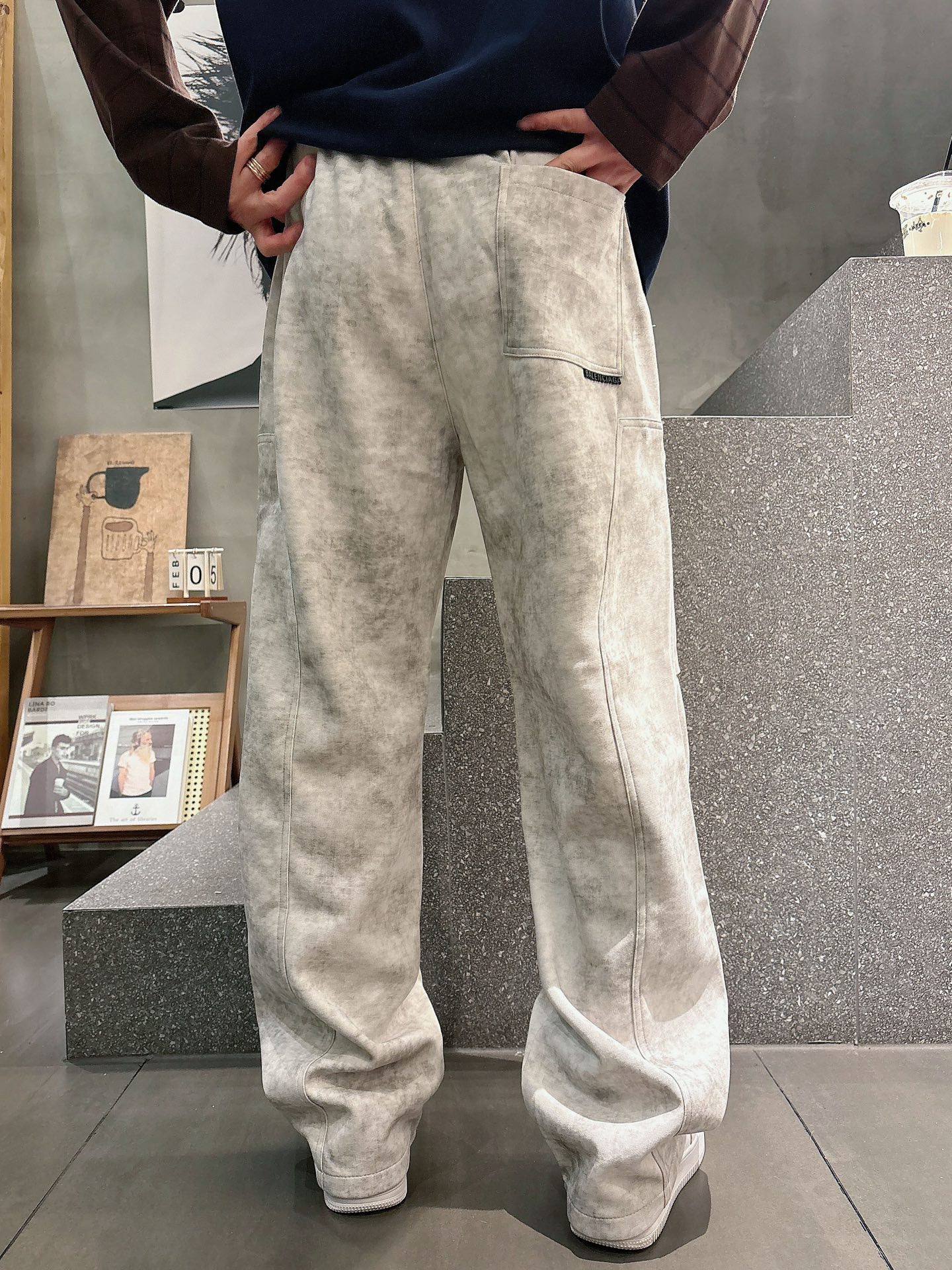 巴黎世家原單米色工裝運動褲 做舊寬鬆多口袋直筒長褲| 11 巴黎世家原單米色工裝運動褲 做舊寬鬆多口袋直筒長褲