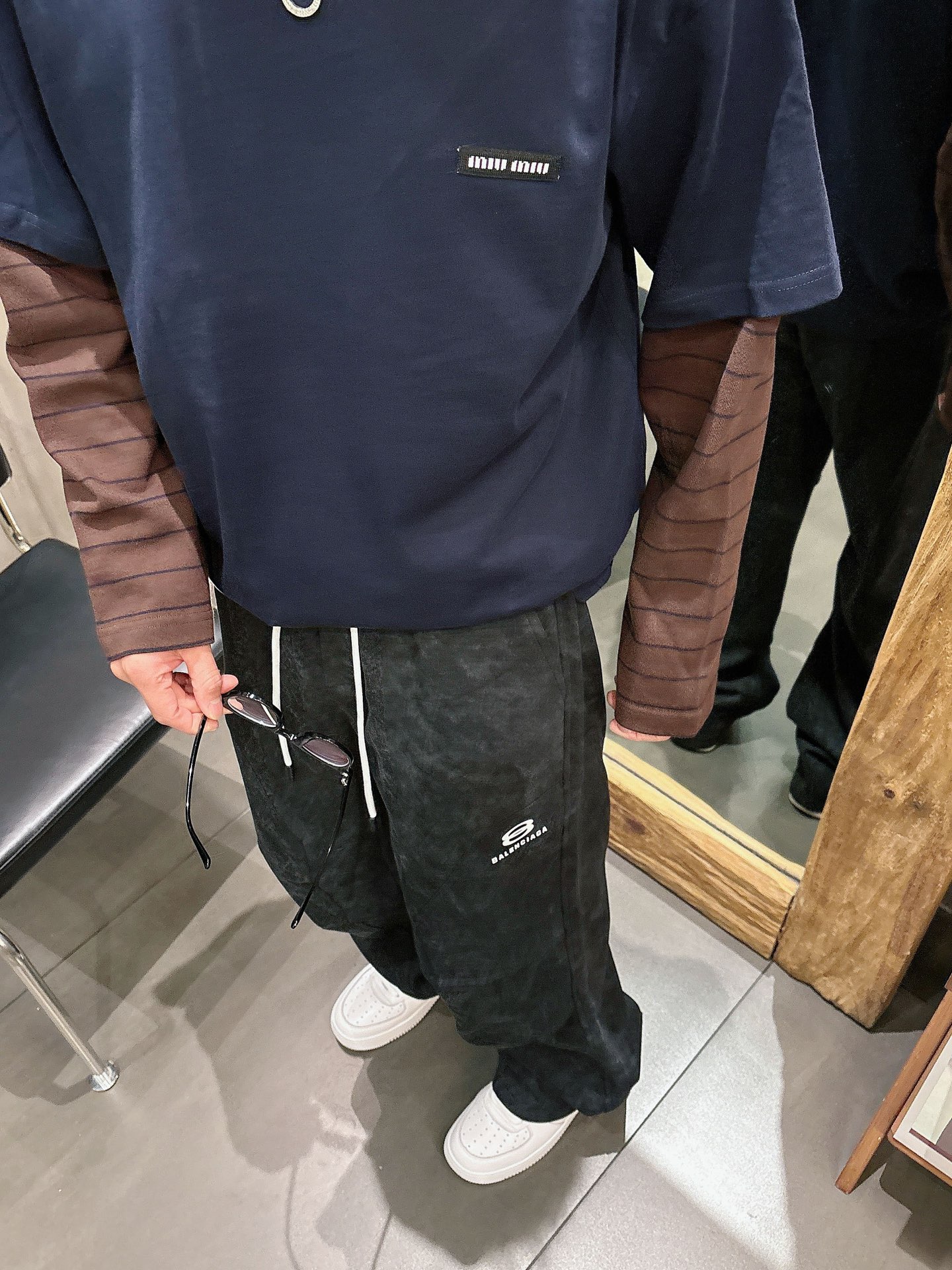 巴黎世家一比一黑色做舊運動長褲 寬鬆直筒休閒潮流褲| 16 巴黎世家一比一黑色做舊運動長褲 寬鬆直筒休閒潮流褲