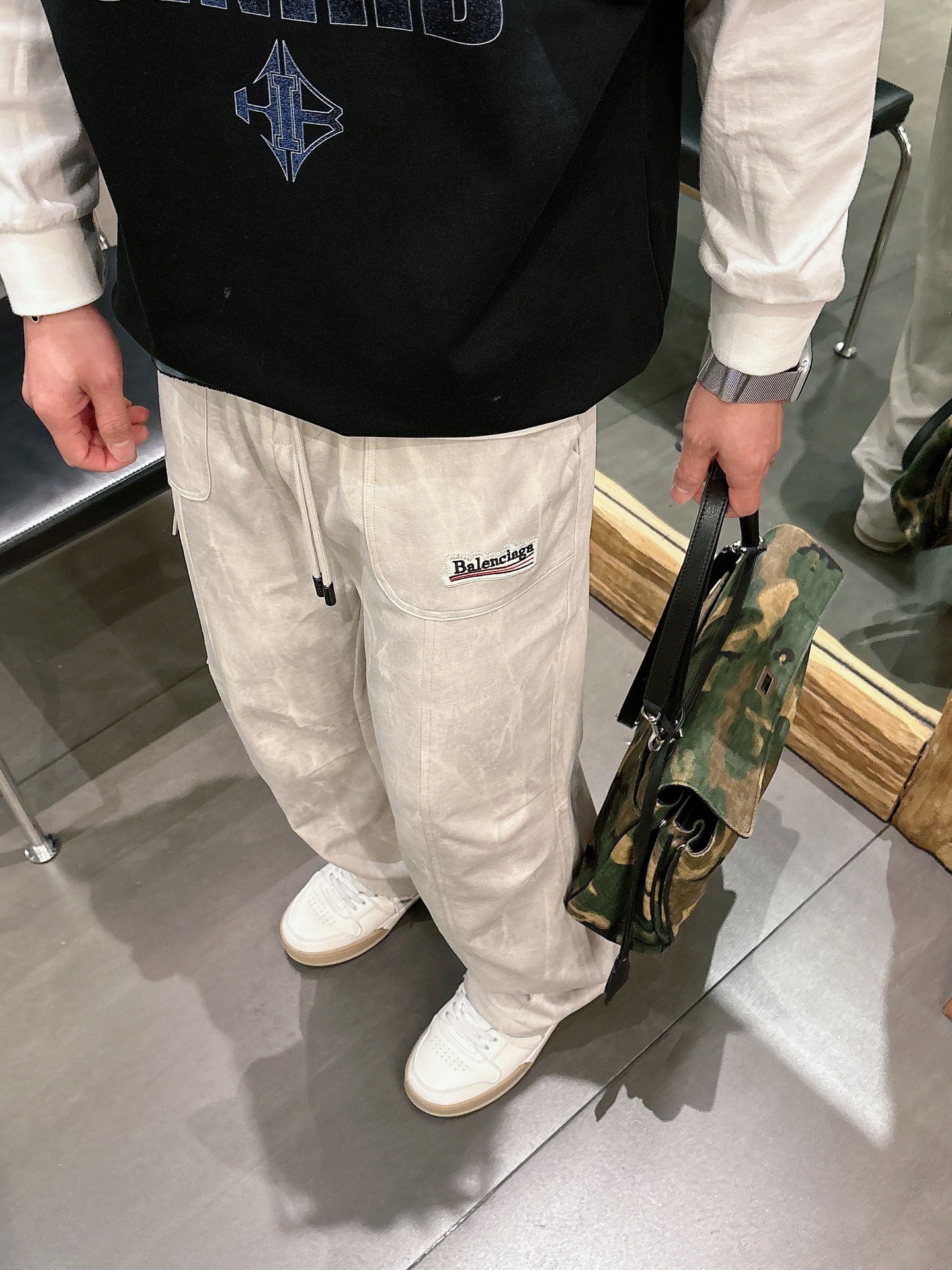 巴黎世家原單米色做舊工裝長褲 多口袋寬鬆直筒休閒褲| 17 巴黎世家原單米色做舊工裝長褲 多口袋寬鬆直筒休閒褲