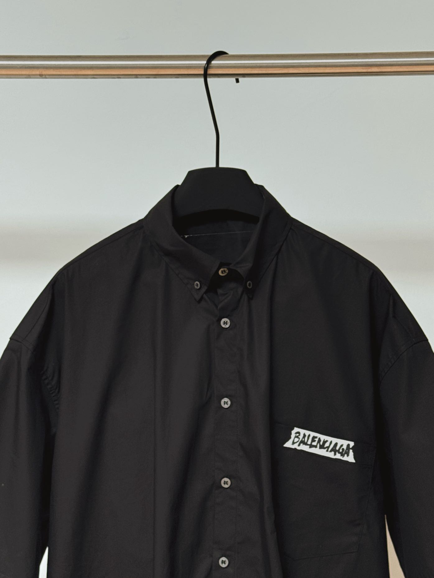 Balenciaga A貨襯衫 男款黑色貼布LOGO短袖寬鬆襯衣| 11 Balenciaga A貨襯衫 男款黑色貼布LOGO短袖寬鬆襯衣
