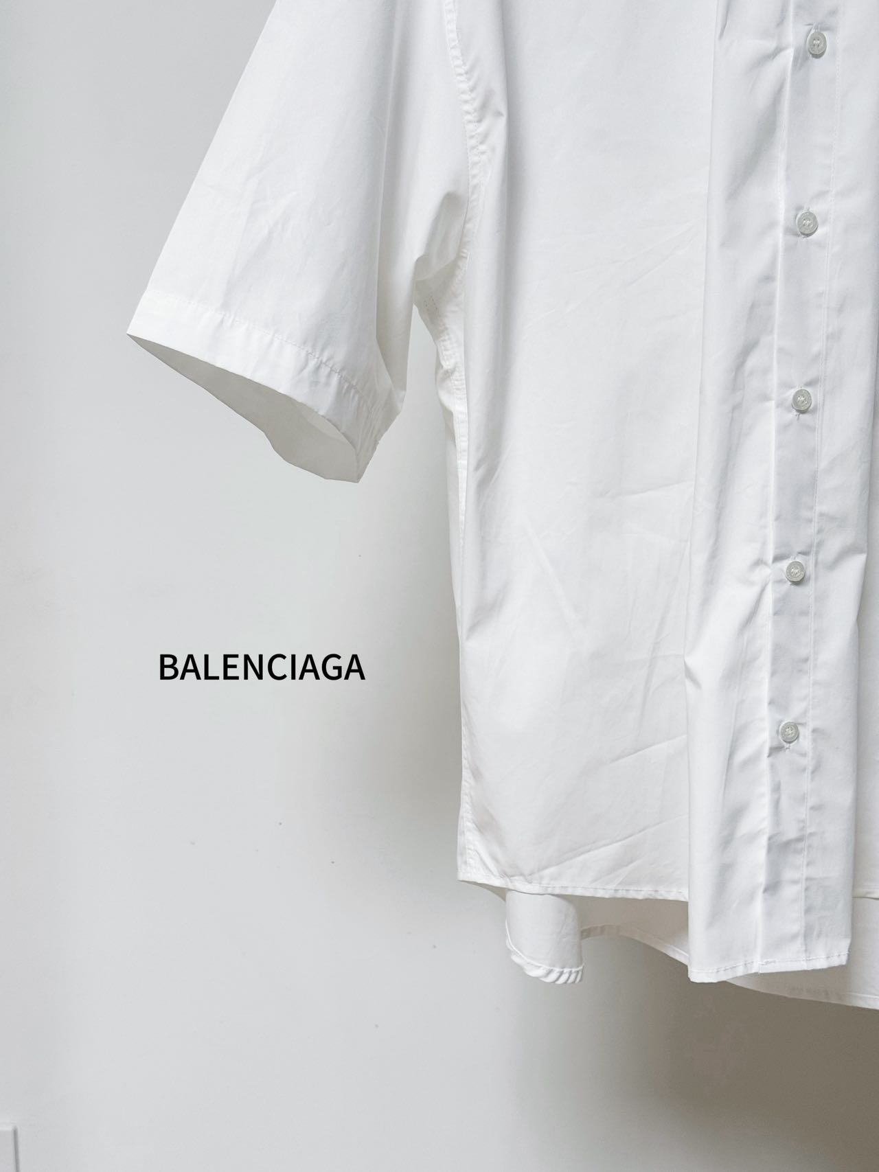 Balenciaga 原單襯衫 男款白色口袋LOGO短袖寬鬆襯衣| 9 Balenciaga 原單襯衫 男款白色口袋LOGO短袖寬鬆襯衣