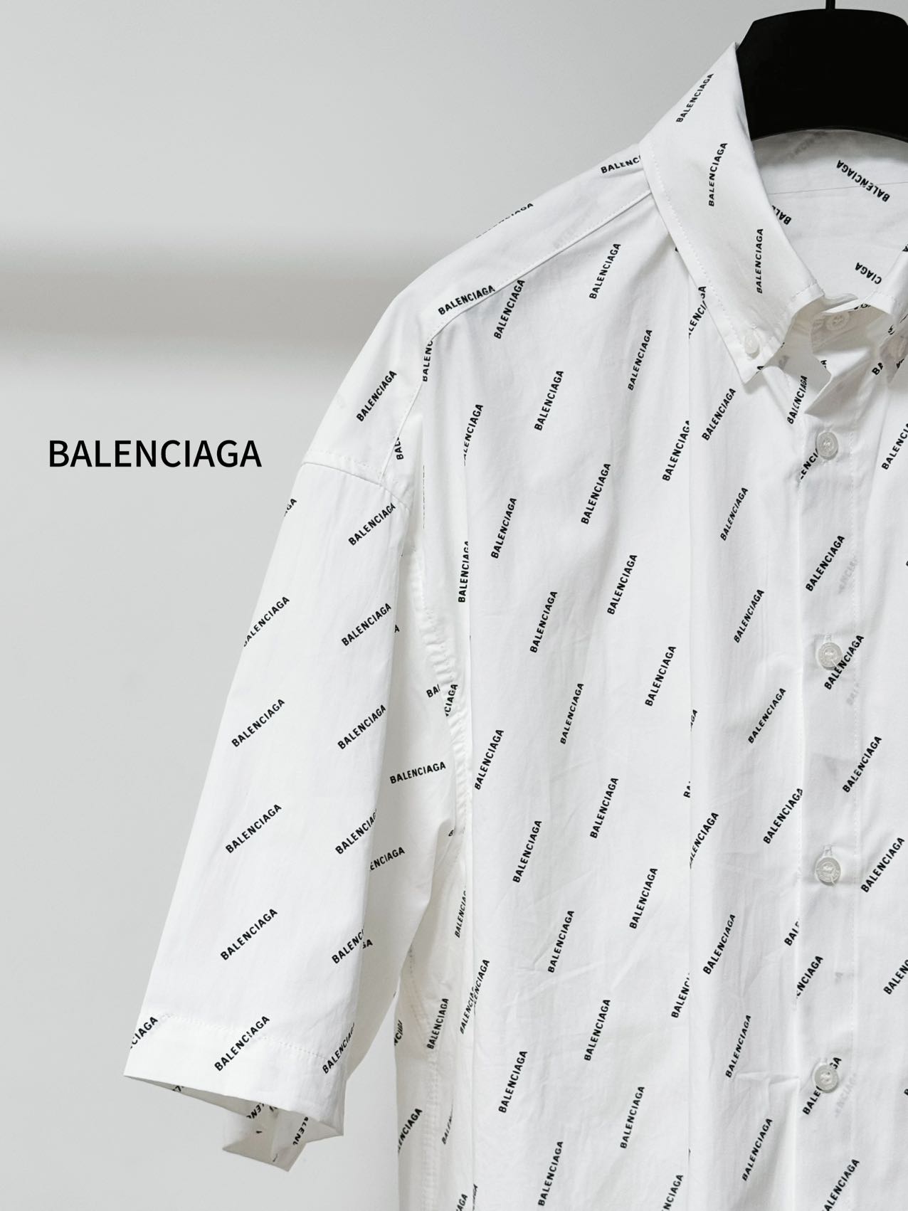 Balenciaga 高仿襯衫 男款白色滿印LOGO短袖寬鬆襯衣