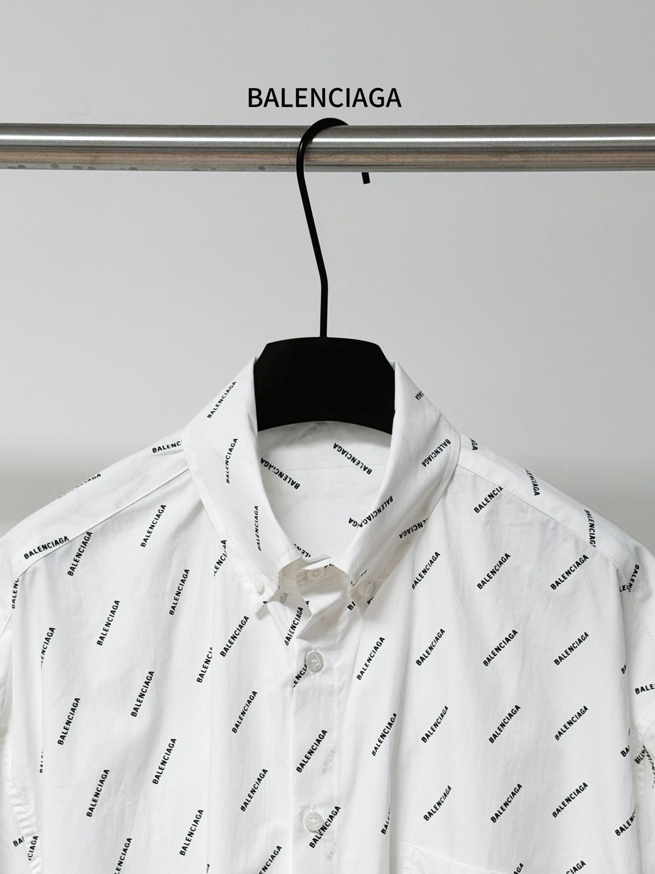 Balenciaga 高仿襯衫 男款白色滿印LOGO短袖寬鬆襯衣